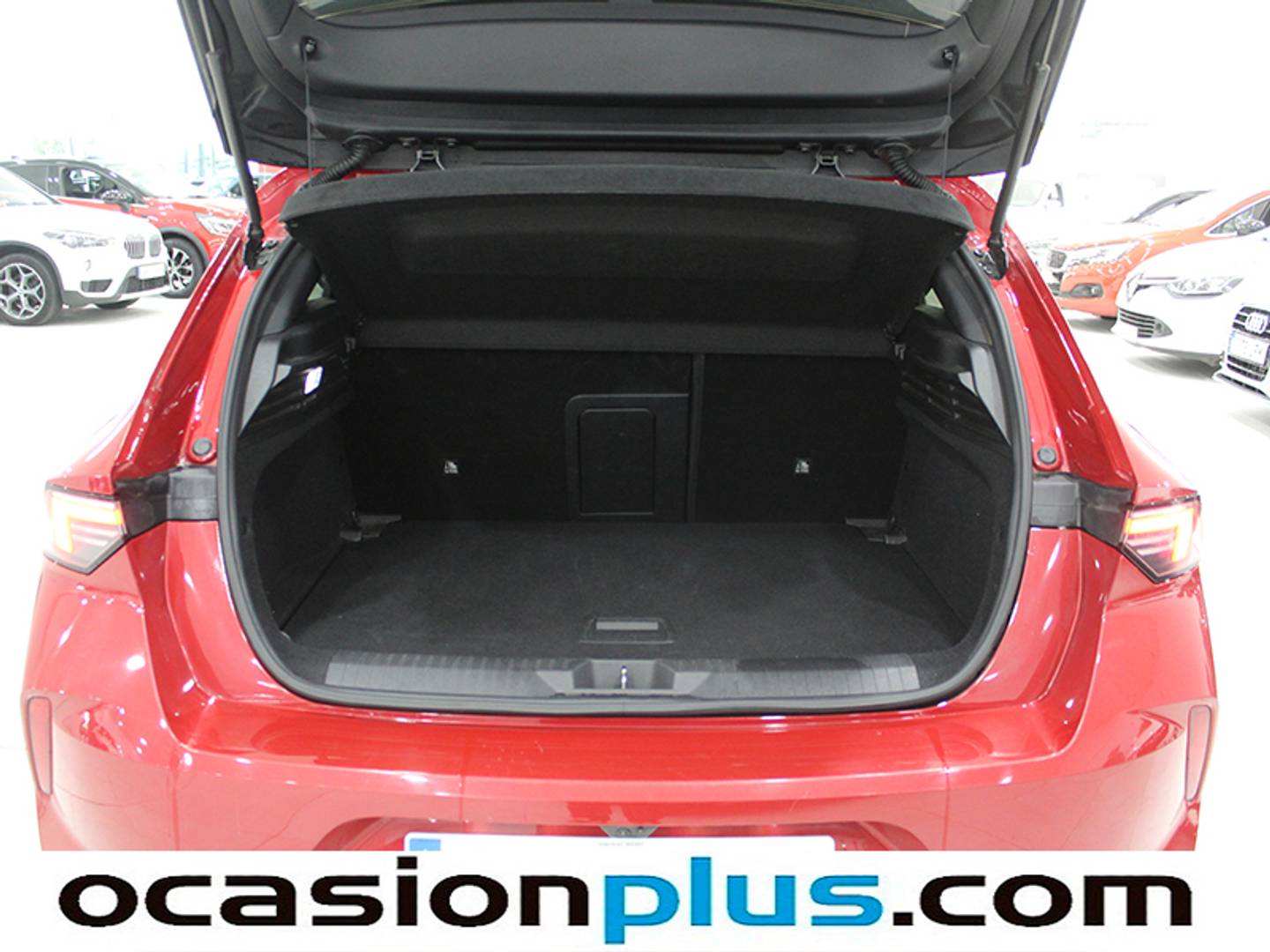 Foto Opel Astra Opel Astra 1.2 Turbo XHT GS (130 CV)