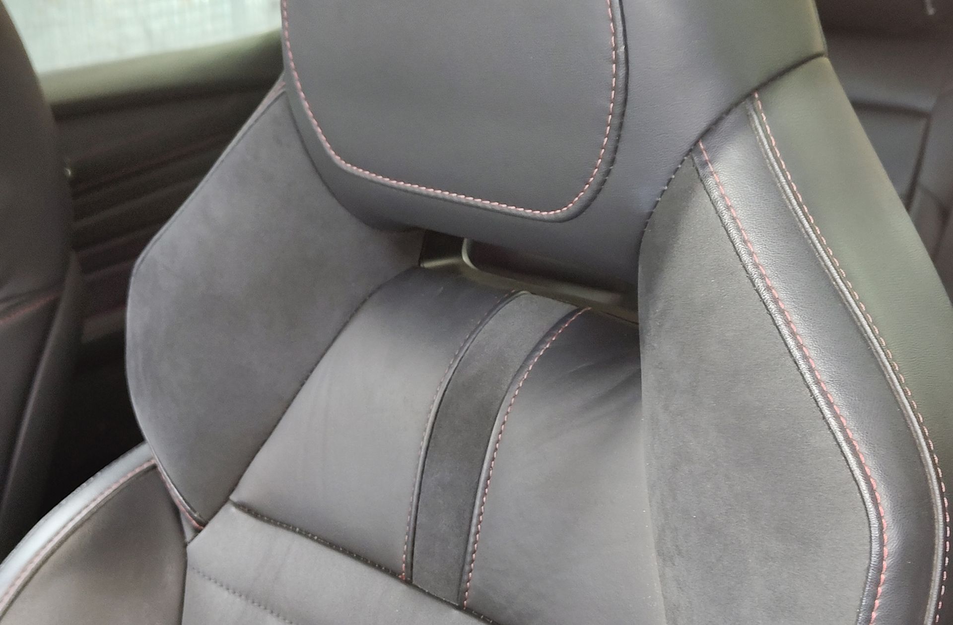 MG HS 1.5 Turbo GDI Luxury DCT - foto 7