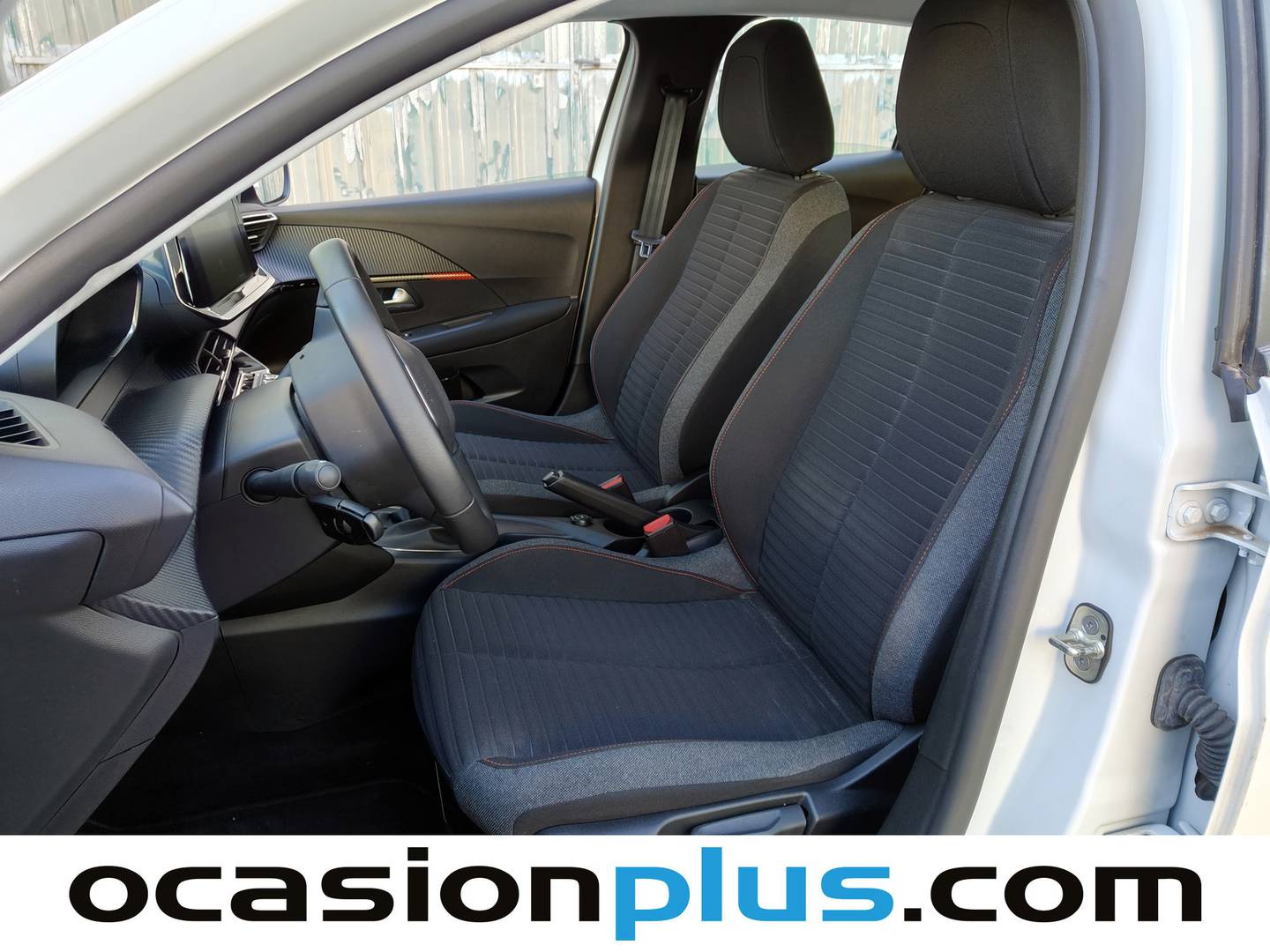 Foto asientos delanteros Peugeot 208 Peugeot 208 PureTech 100 Active Pack  (100 CV)