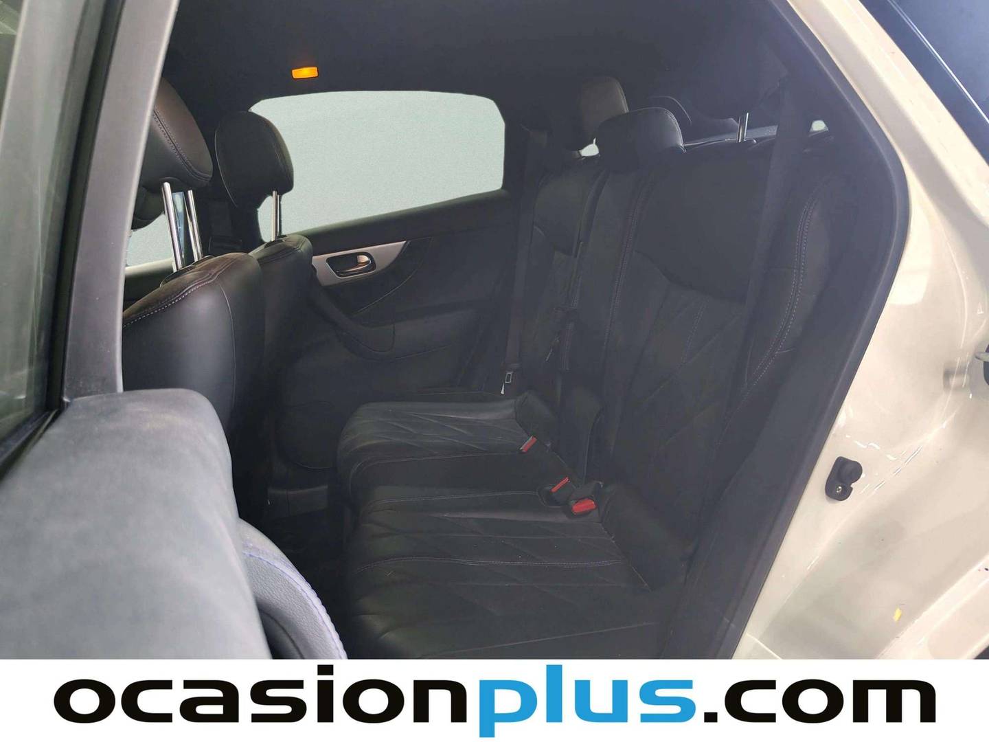 Foto asientos traseros Infiniti QX70 Infiniti QX70 3.0 D V6 S DESIGN AWD AUTO (238 CV)