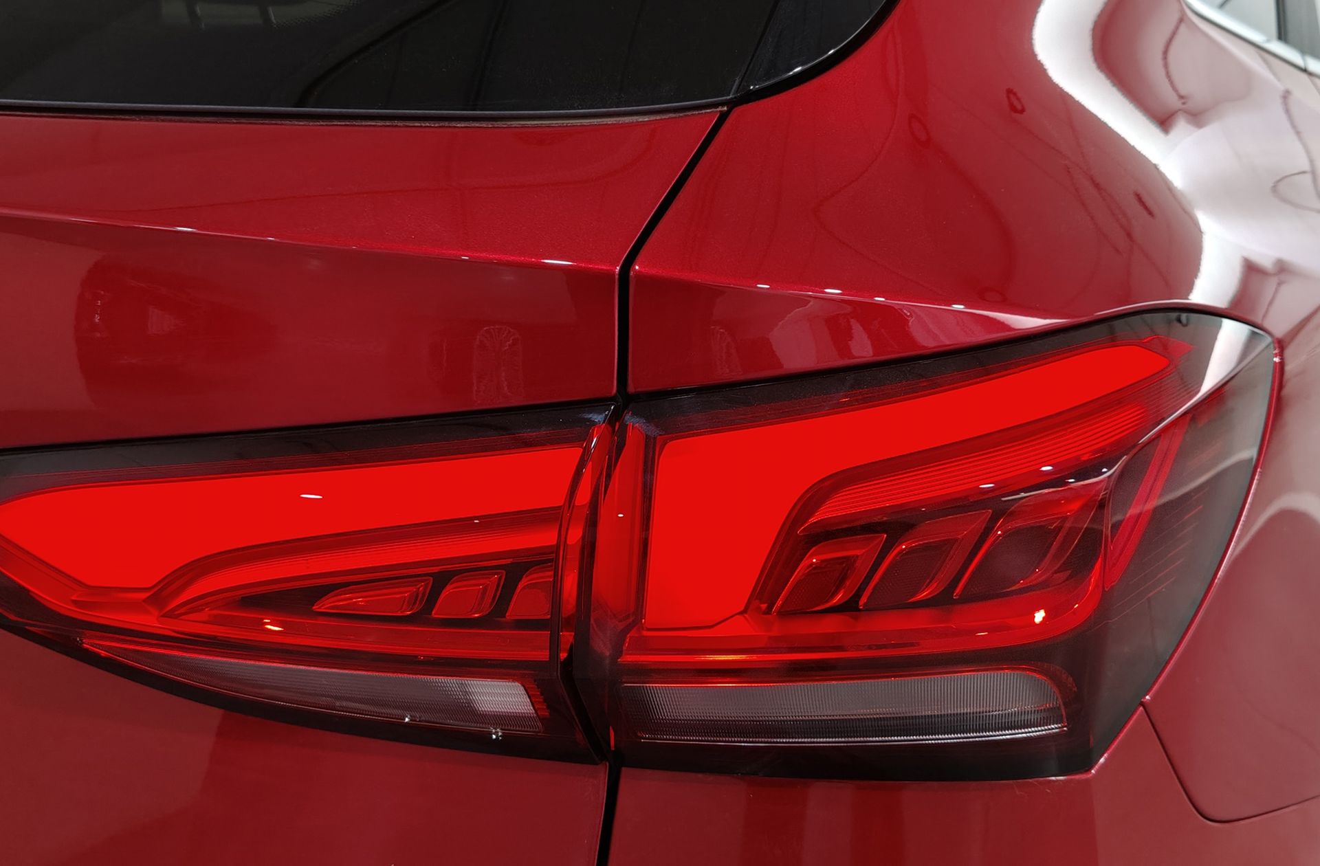 MG ZS 1.5 Hybrid+ Luxury - foto 17