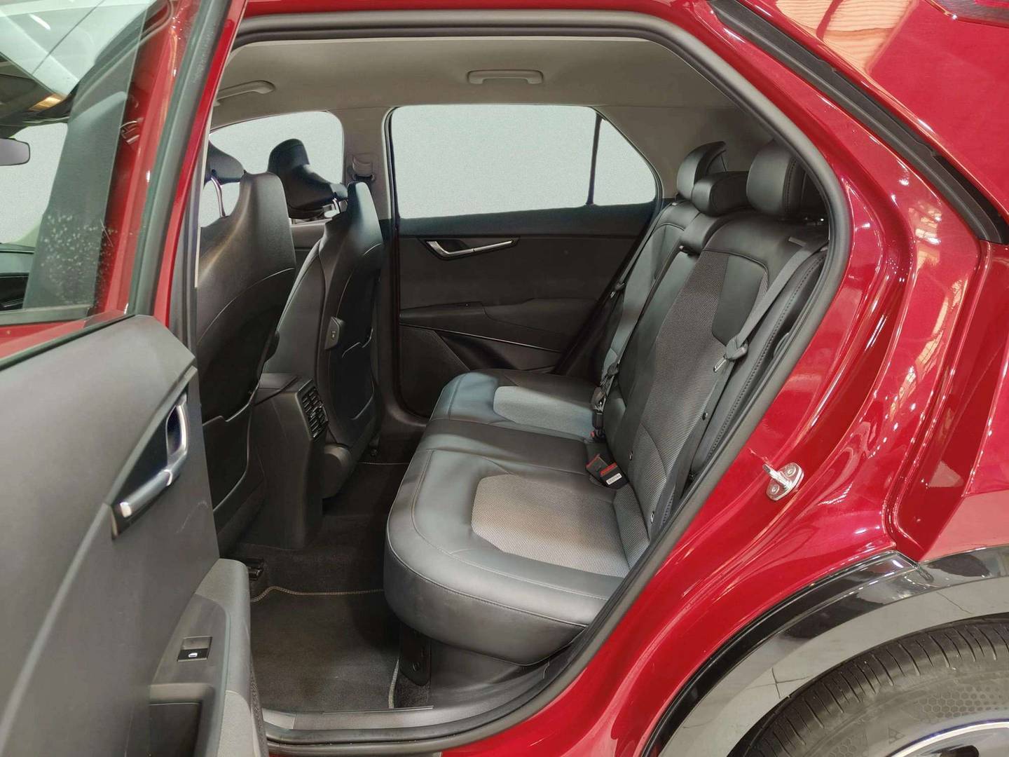 KIA Niro Kia Niro 1.6 GDi HEV Híbrido Drive  (141 CV) de ocasión