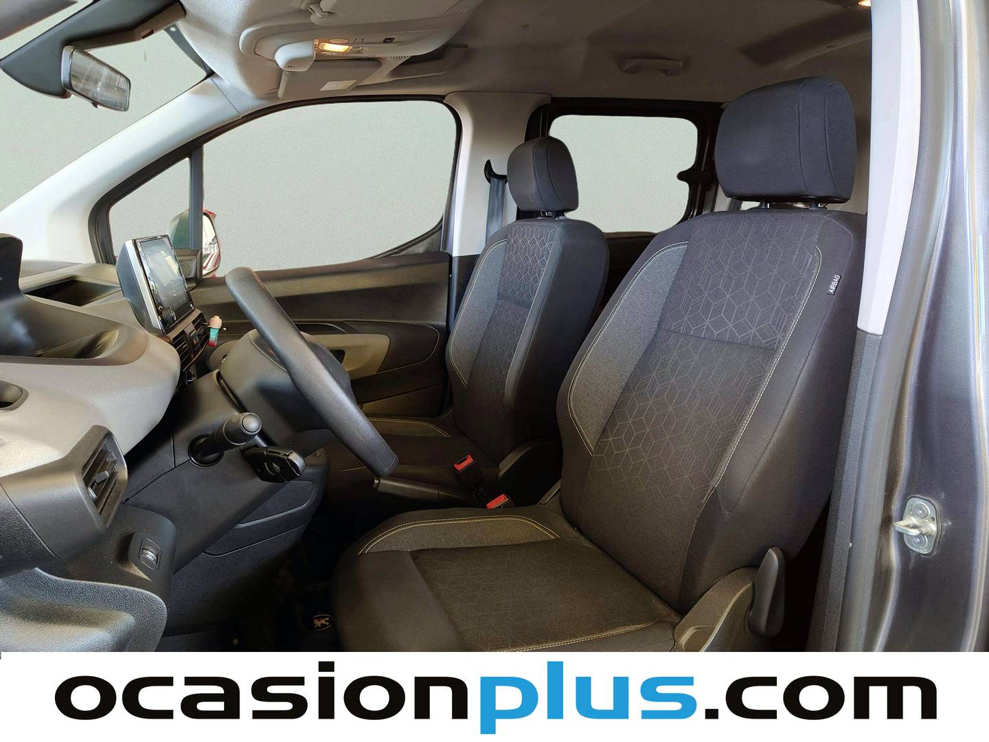 Foto asientos delanteros Peugeot Rifter Peugeot Rifter PureTech 110 Active Standard (110 CV)