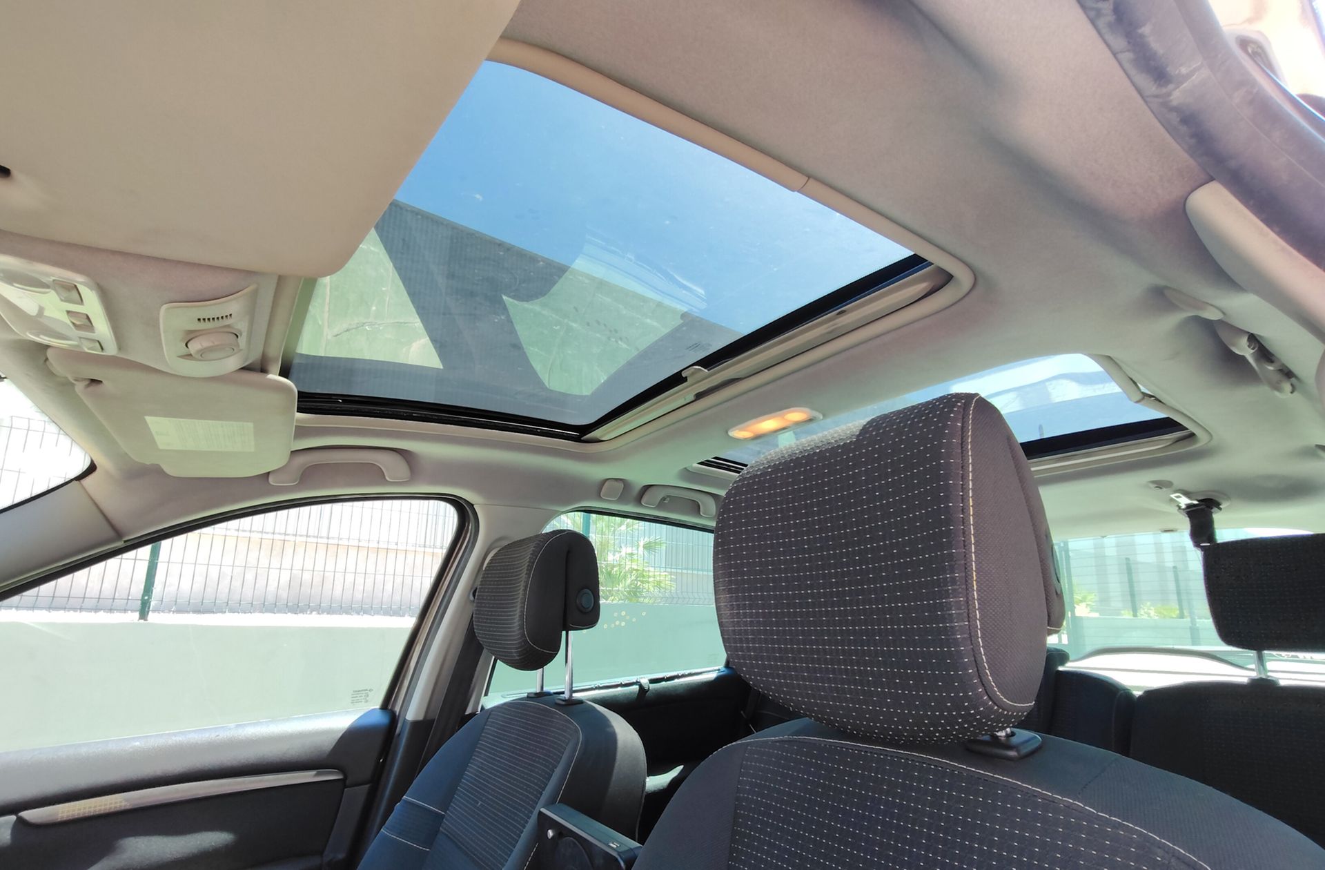 Renault Scénic 1.9 dCi Family Edition - foto 6