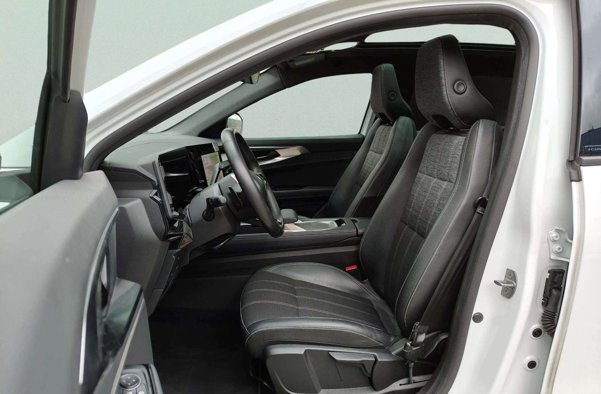 Renault Austral Techno E-Tech Full Hybrid - foto 14