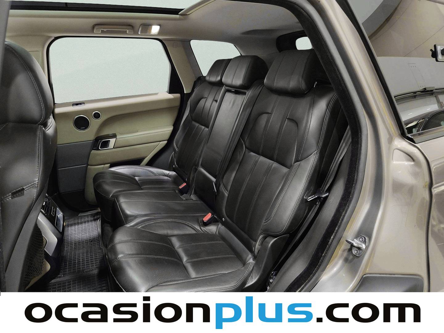 Foto asientos traseros Land Rover Range Rover Sport Land Rover Range Rover Sport 3.0 TDV6 SE Auto (258 CV)