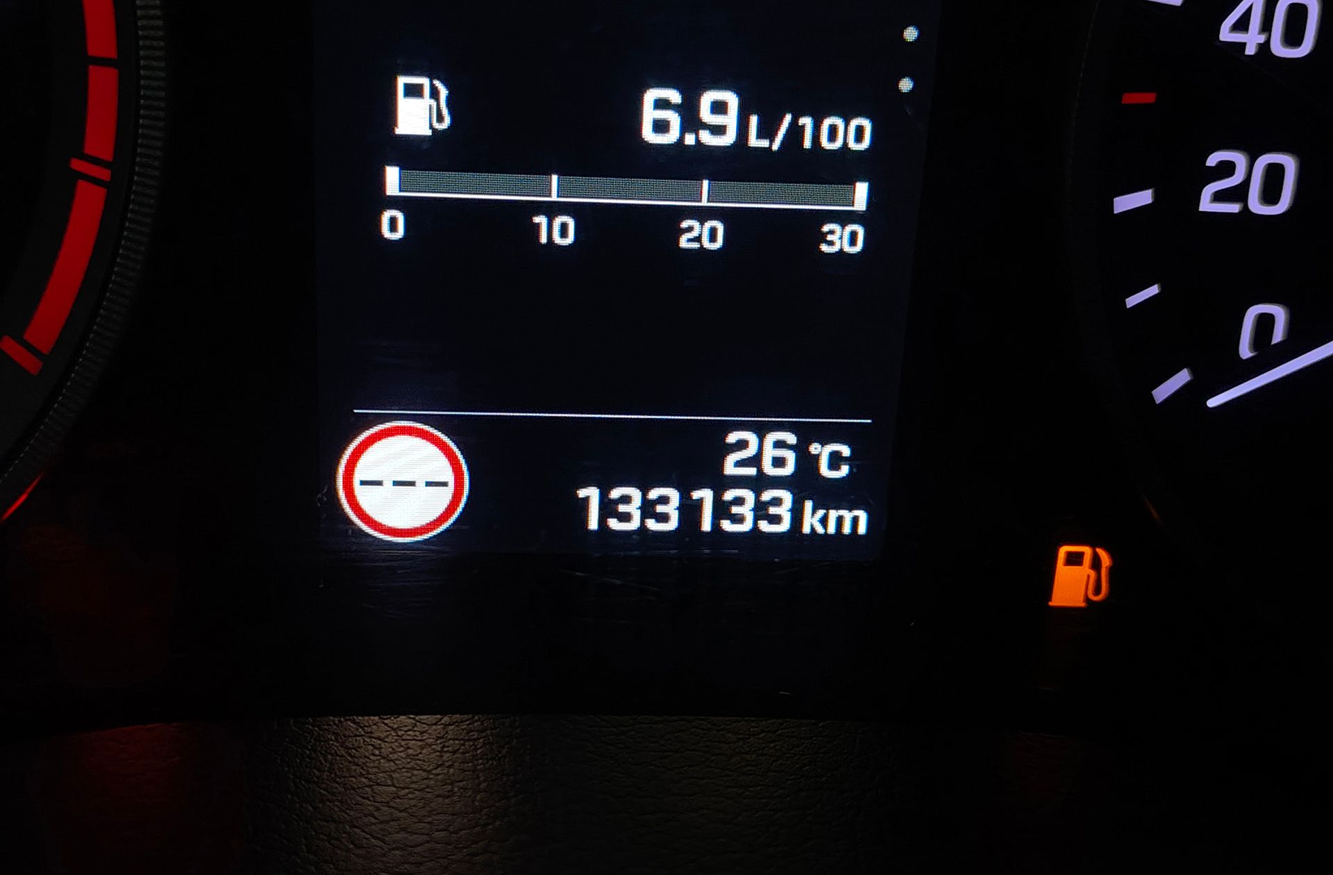 Hyundai Tucson 1.7 CRDi BlueDrive Kosmo 4x2 - foto 11