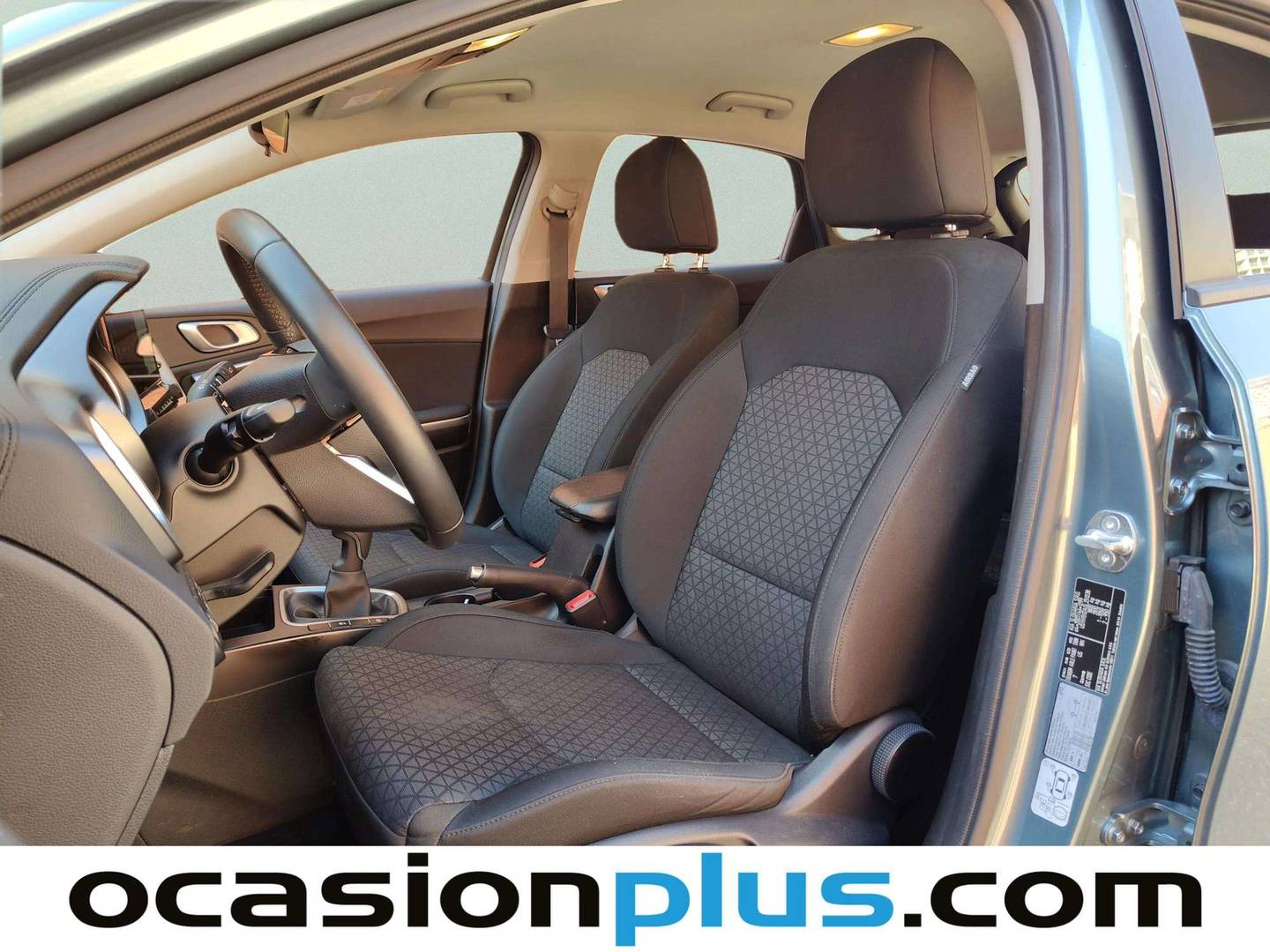 Foto asientos delanteros KIA Ceed KIA Ceed 1.0 T-GDi Concept (100 CV)