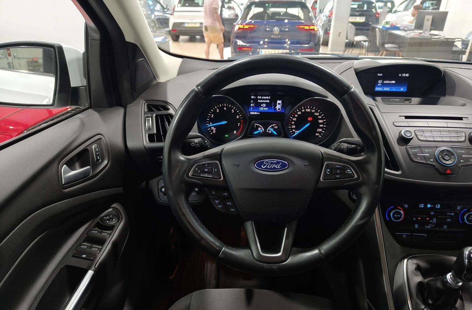 Ford Kuga 1.5 EcoBoost Trend 4x2 - foto 18