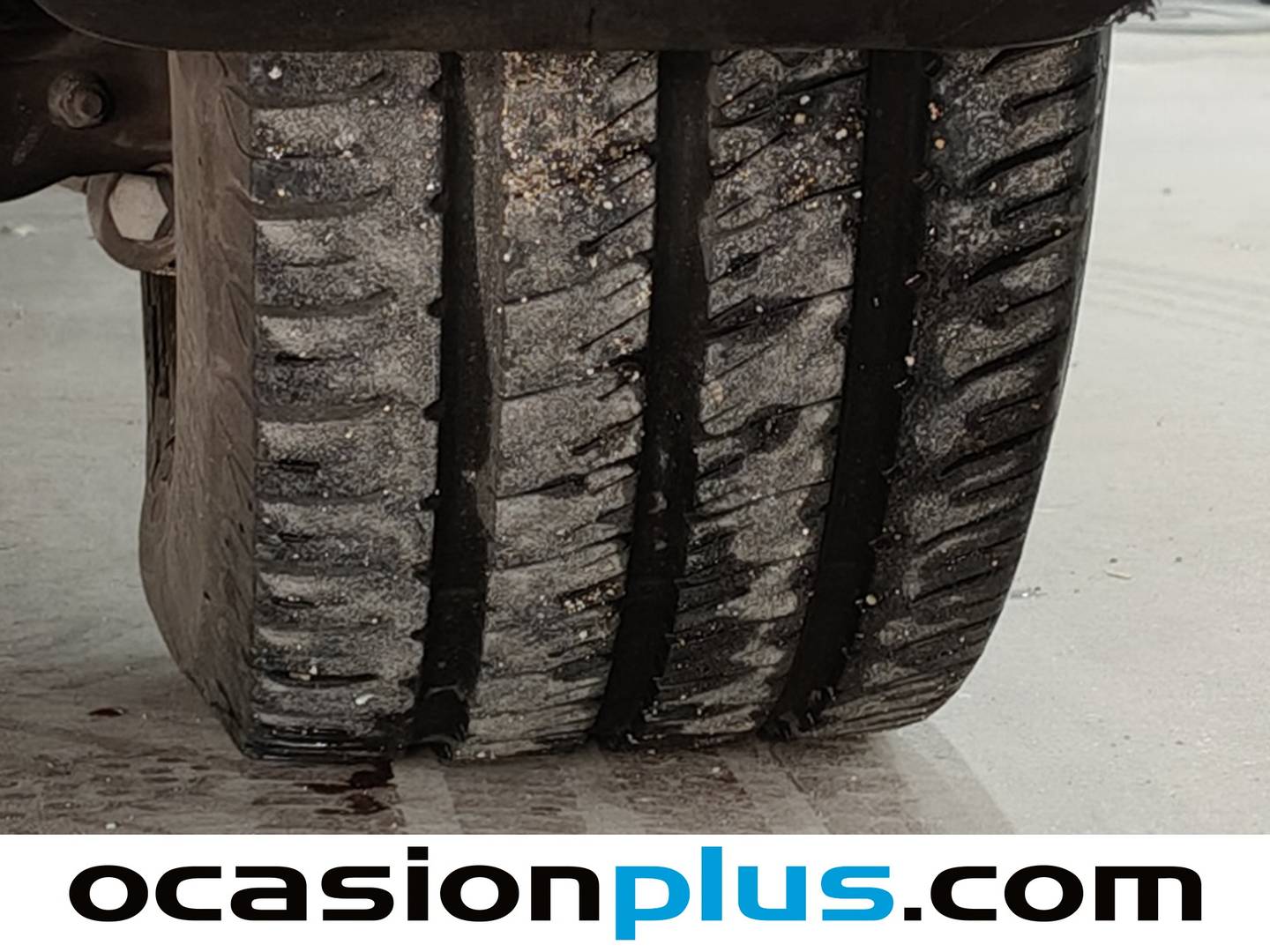 Foto SsangYong Rodius Ssangyong Rodius 2.0 e-Xdi Premium Auto (155 CV) 7 Plazas