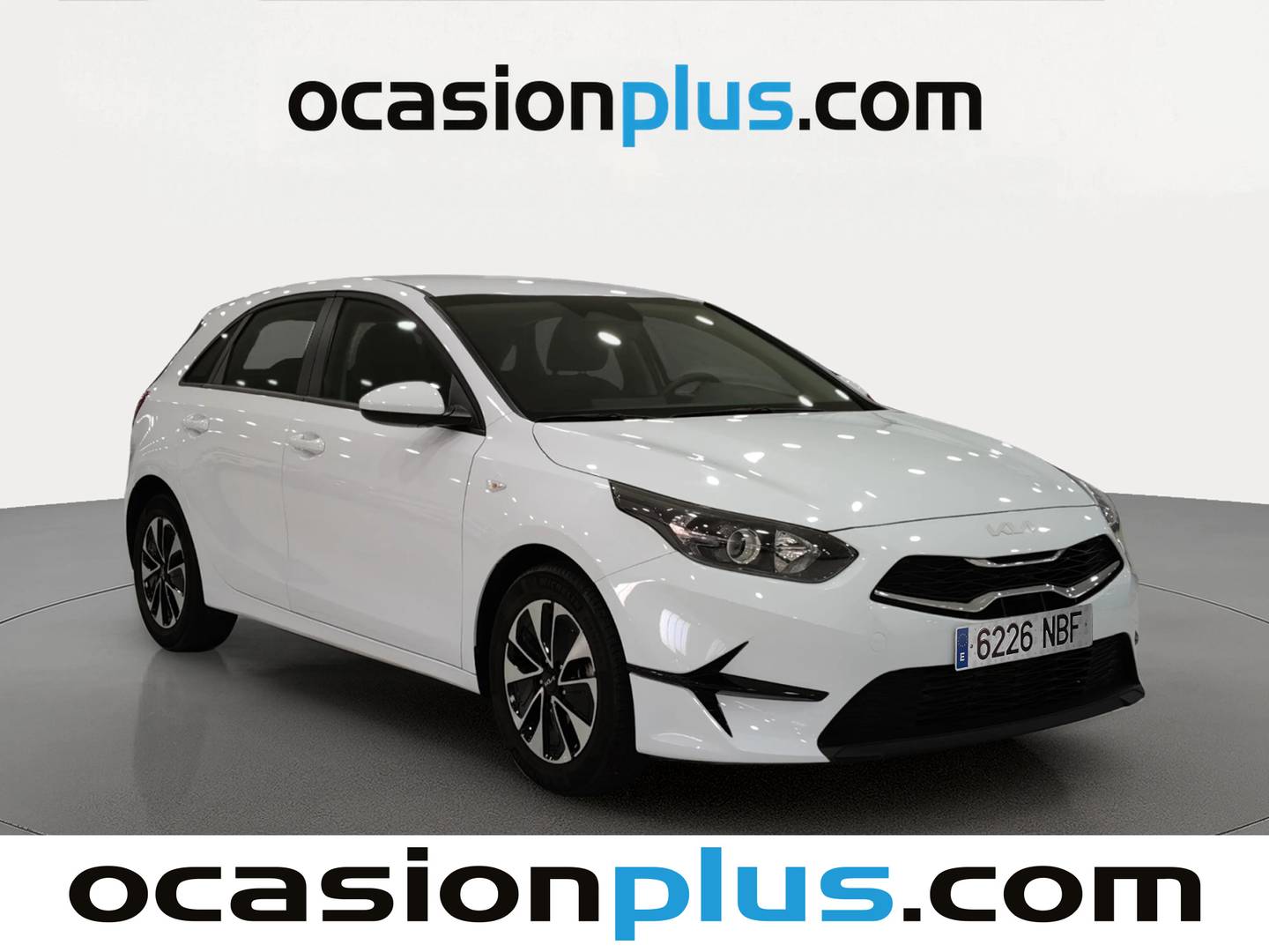 Foto delantera KIA Ceed KIA Ceed 1.0 T-GDi Concept (100 CV) derecha