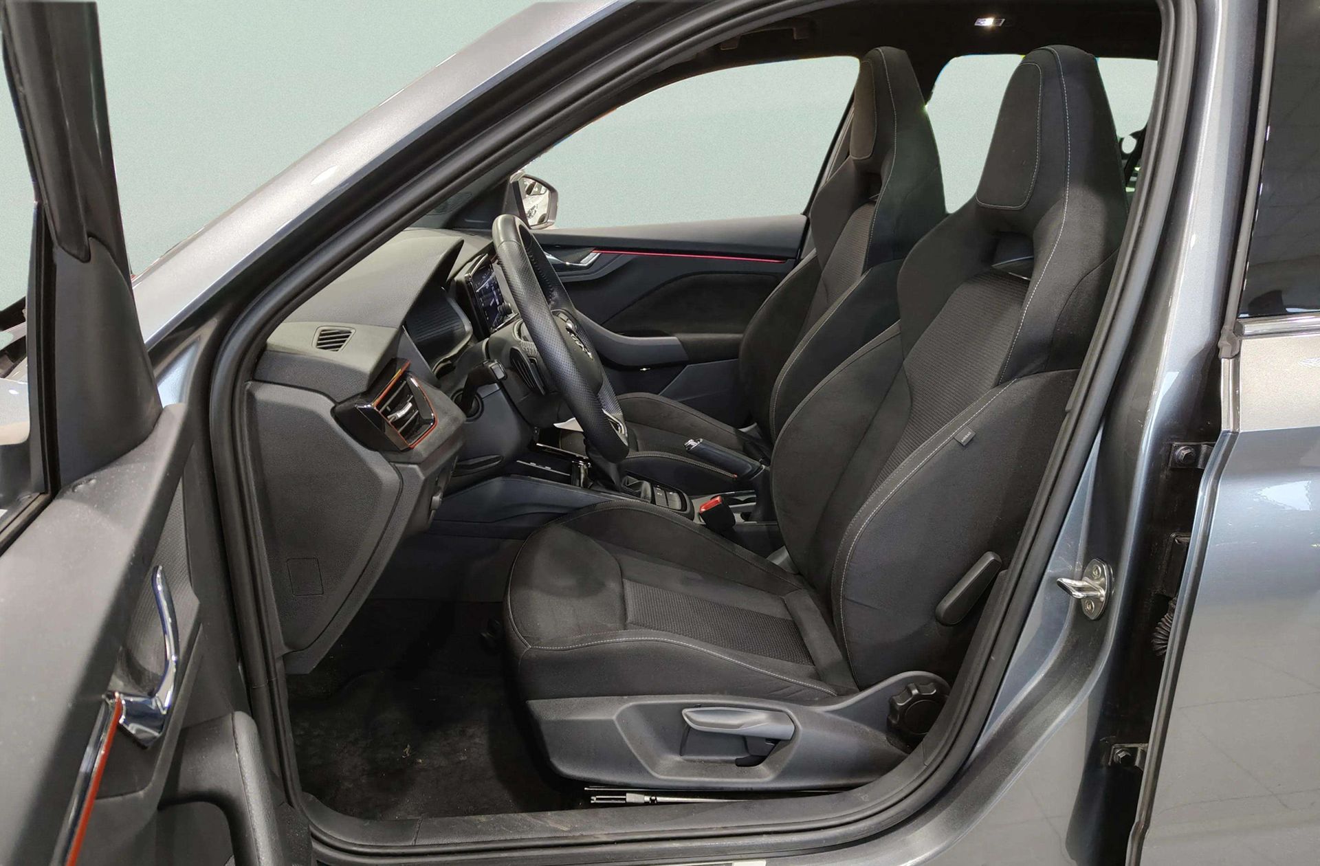 Škoda Kamiq 1.0 TSI Design DSG - foto 11