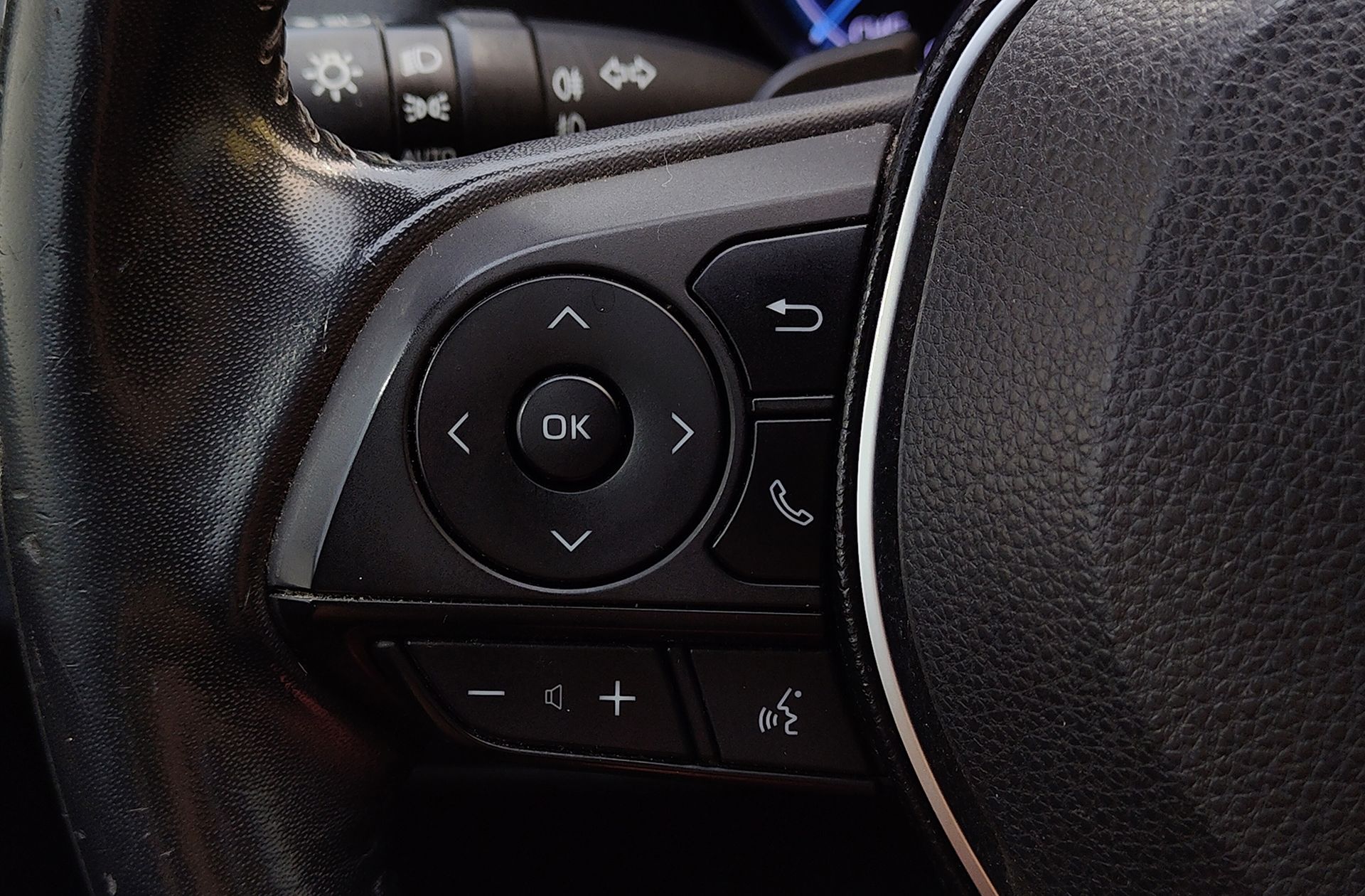 Toyota RAV4 2.5l hybrid Feel! - foto 28