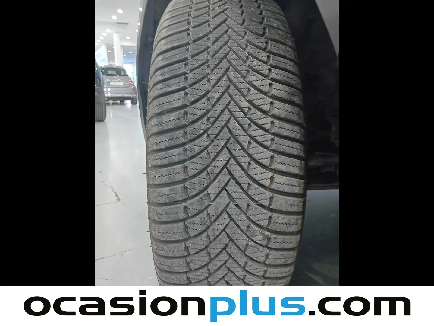 Foto Peugeot 2008 Peugeot 2008 PureTech 130 S&S Allure Pack EAT8 (130 CV)