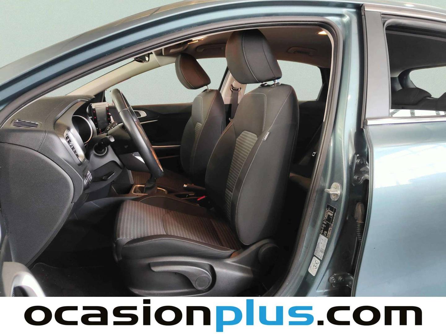 Foto asientos delanteros KIA Ceed KIA Ceed 1.0 T-GDi Drive (120 CV)