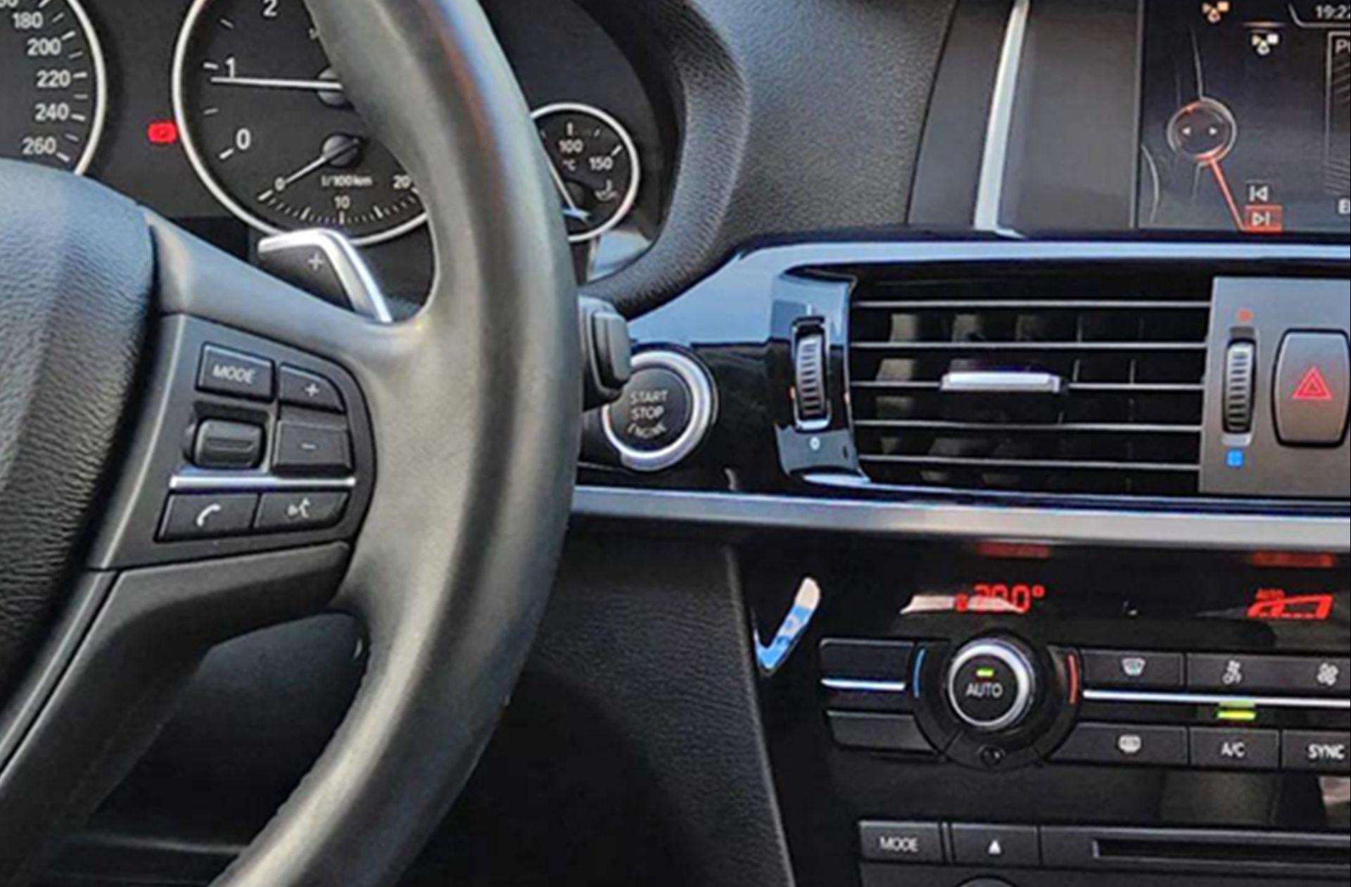BMW X4 xDrive20d - foto 40