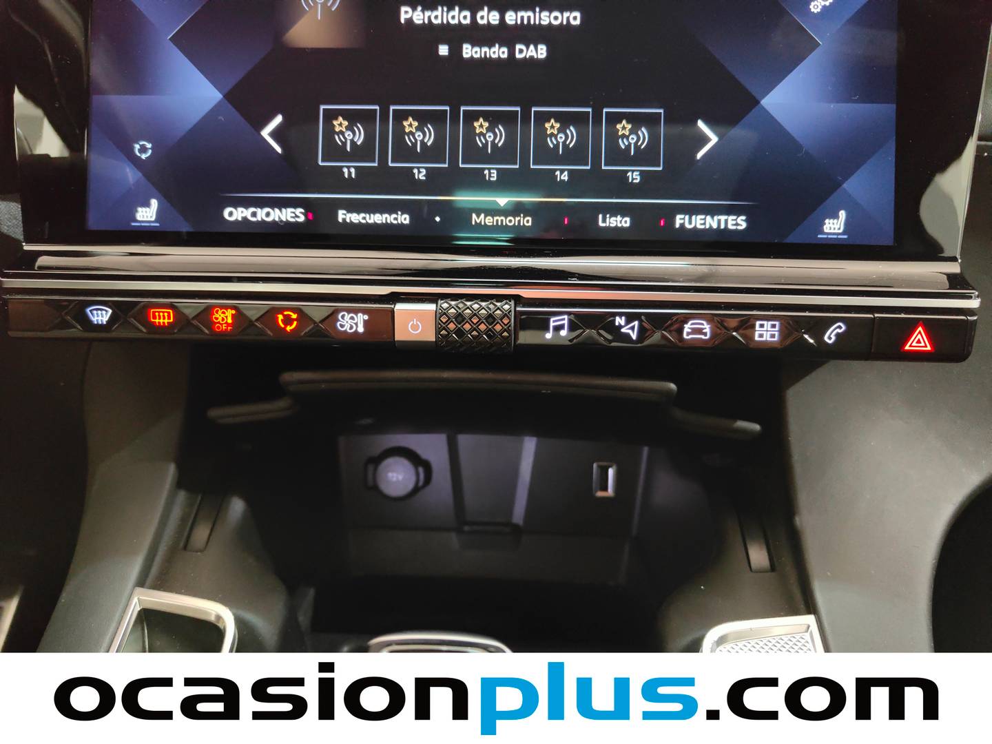 Foto DS DS 7 Crossback DS DS7 Crossback PureTech 180 Grand Chic Auto (180 CV)