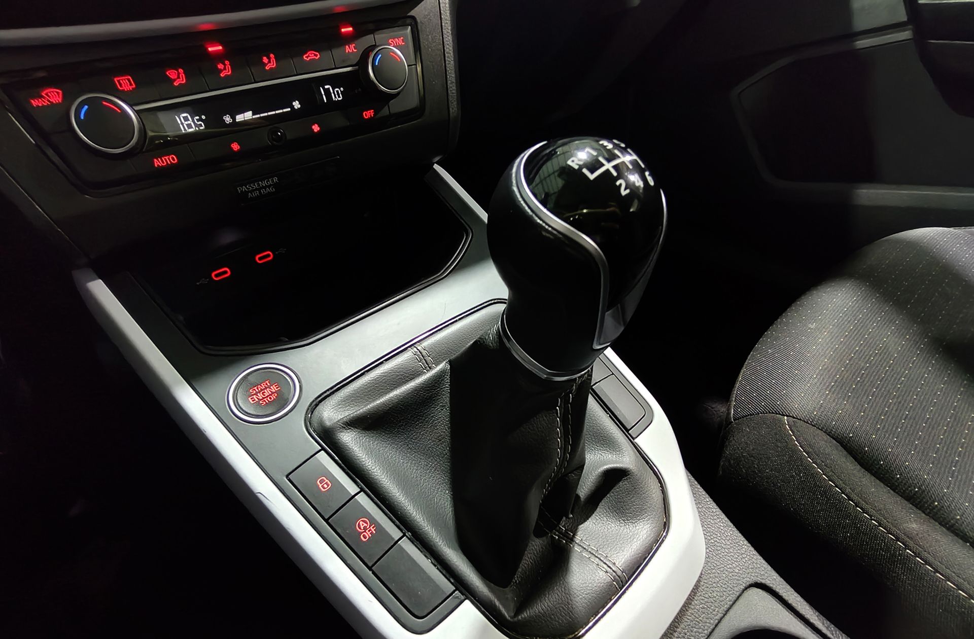 SEAT Arona 1.0 TSI Style XL Edition - foto 5