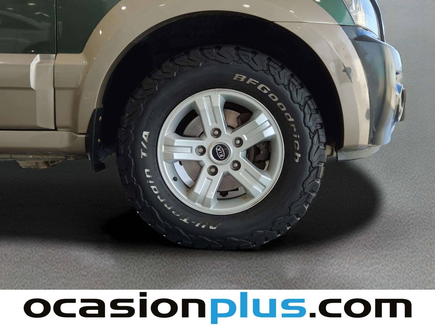 Equipamiento del KIA Sorento KIA Sorento 2.5 CRDi EX AWD (140 CV)