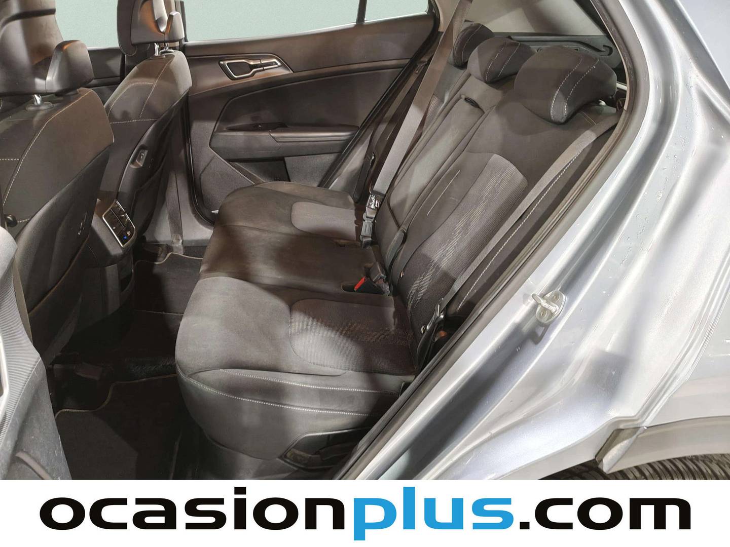Foto asientos traseros KIA Sportage KIA Sportage 1.6 T-GDi HEV Drive 4x2 (230 CV)