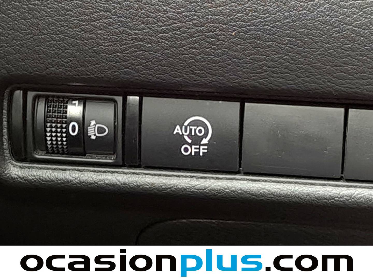 Foto Nissan JUKE Nissan Juke DIG-T N-Connecta 4x2 DCT (114 CV)