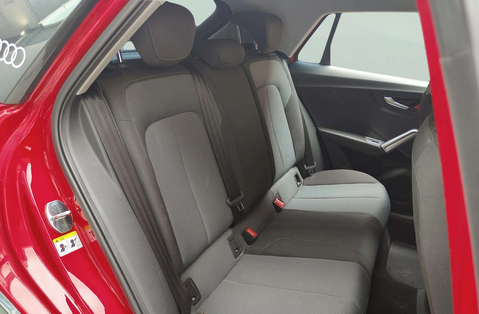 Audi Q2 design edition 1.6 TDI - foto 17