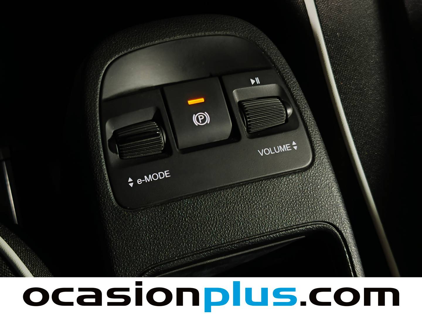 Equipamiento del Fiat 500 Fiat 500 Electrico Action Hb 185 km (95 CV)
