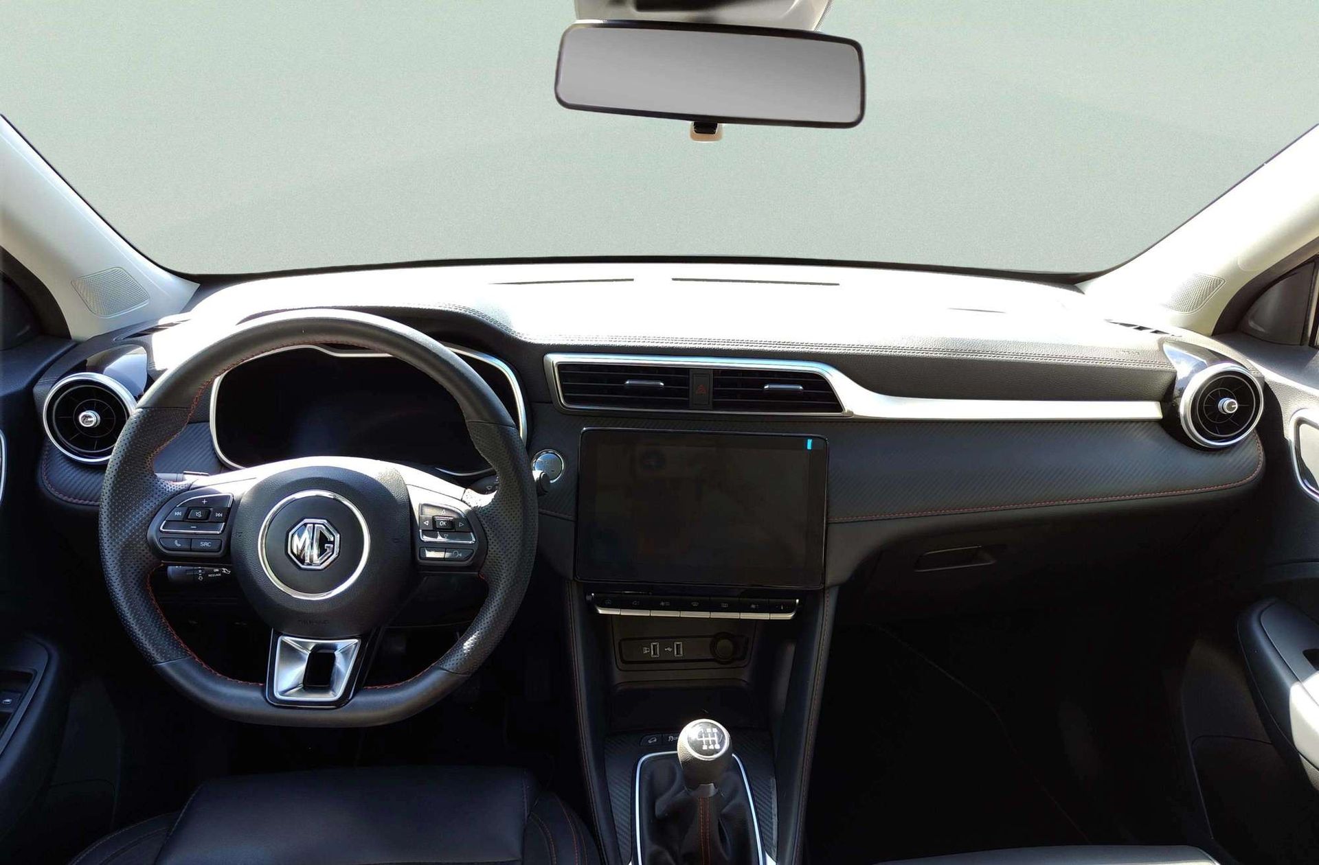 MG ZS 1.0T Luxury - foto 6