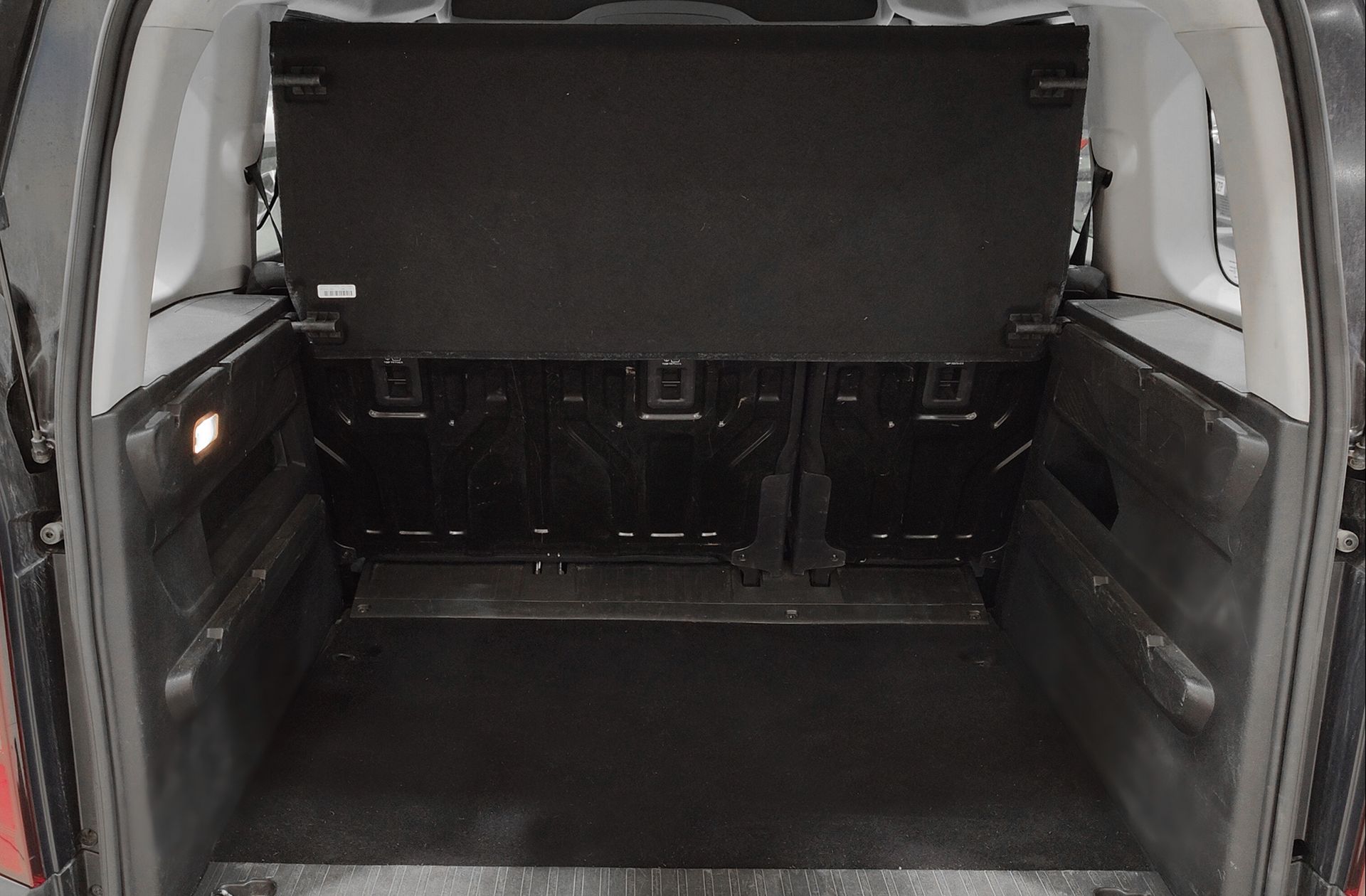 Peugeot Rifter BlueHDi 100 Allure Business Standard - foto 16