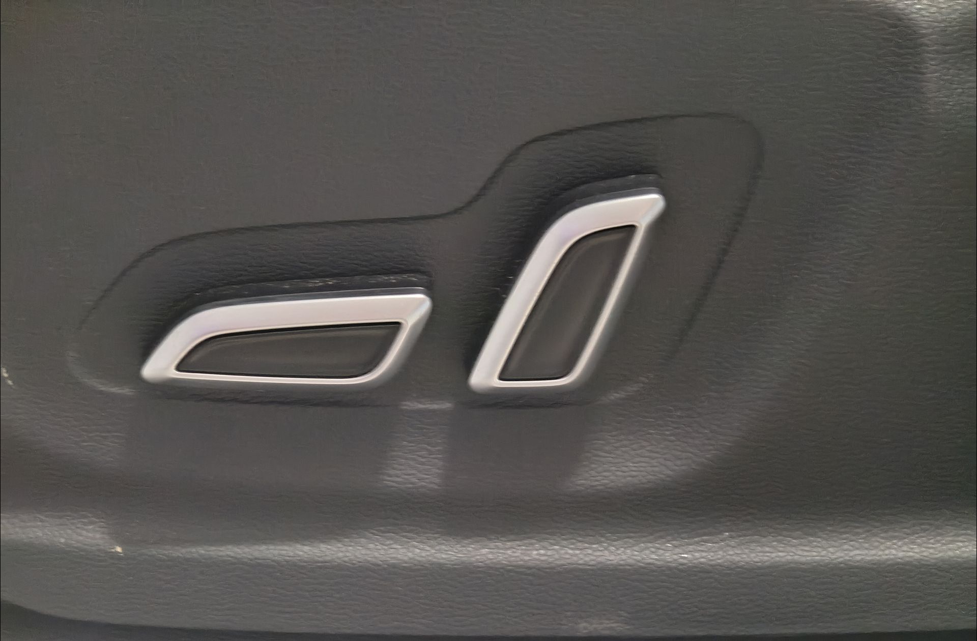 MG HS 1.5 Turbo GDI Luxury DCT - foto 14