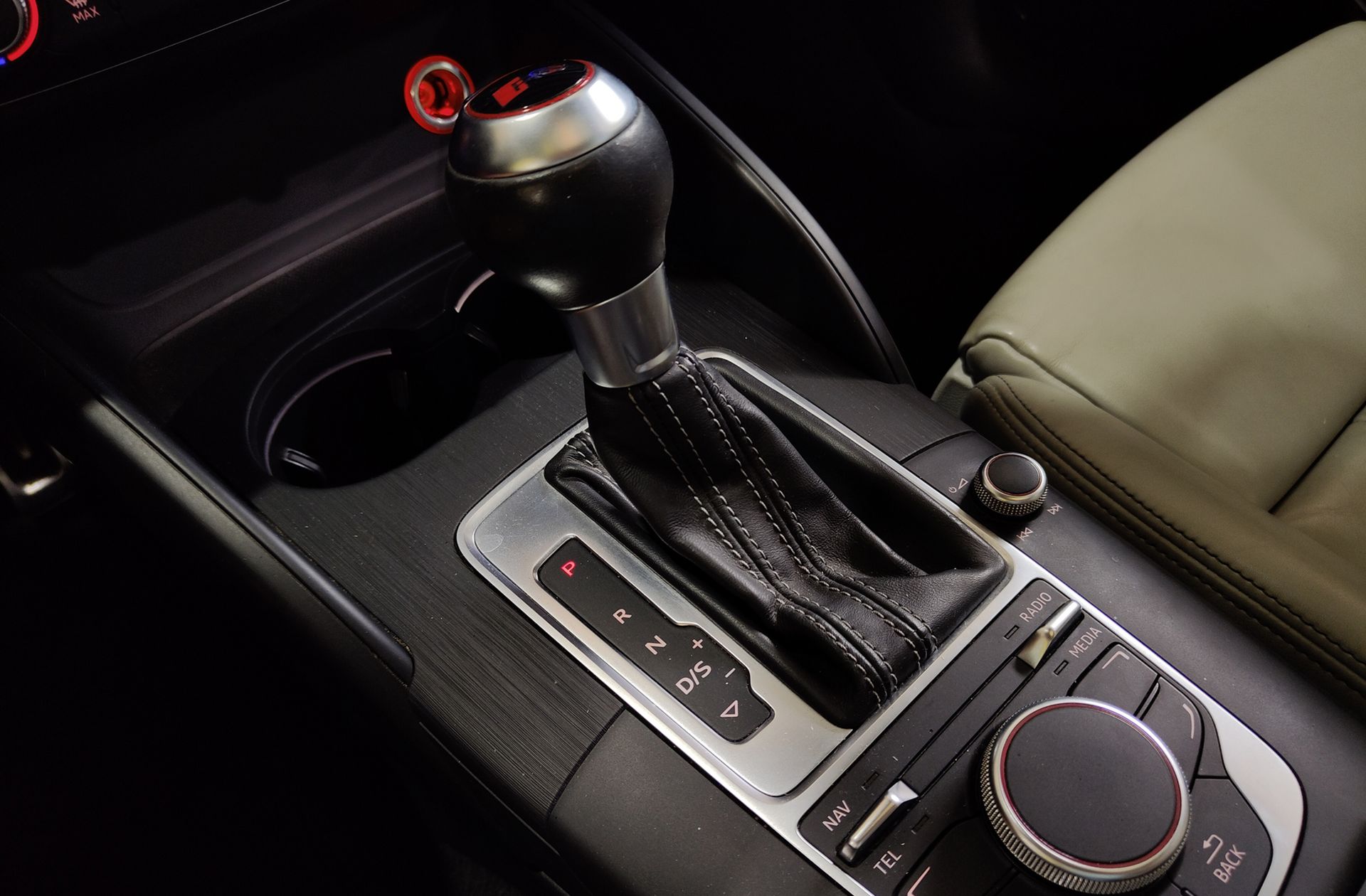 Audi A3 RS3 Sportback 2.5 TFSI quattro S tronic - foto 5