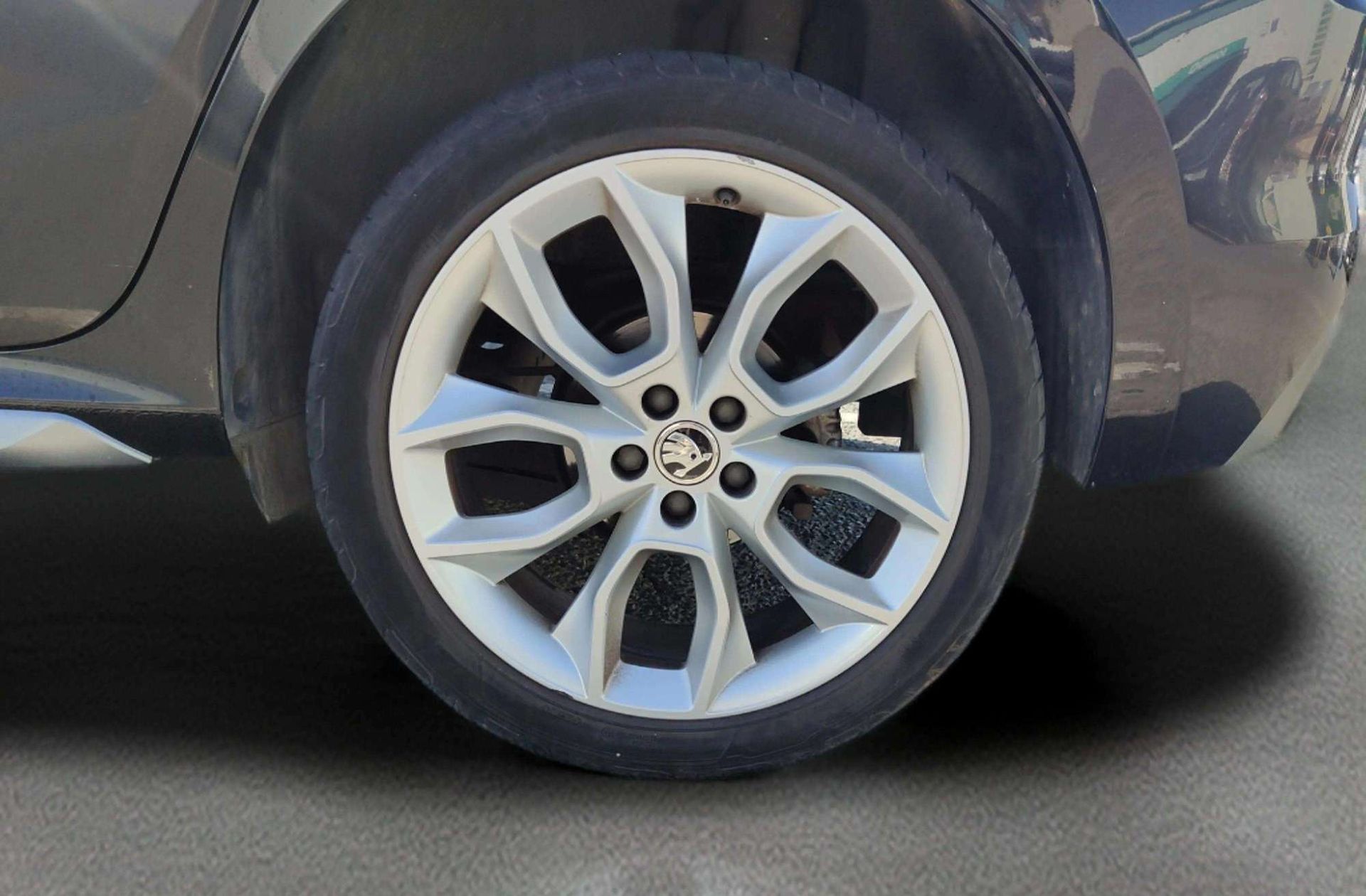 Škoda Kamiq 1.0 TSI Style DSG - foto 30