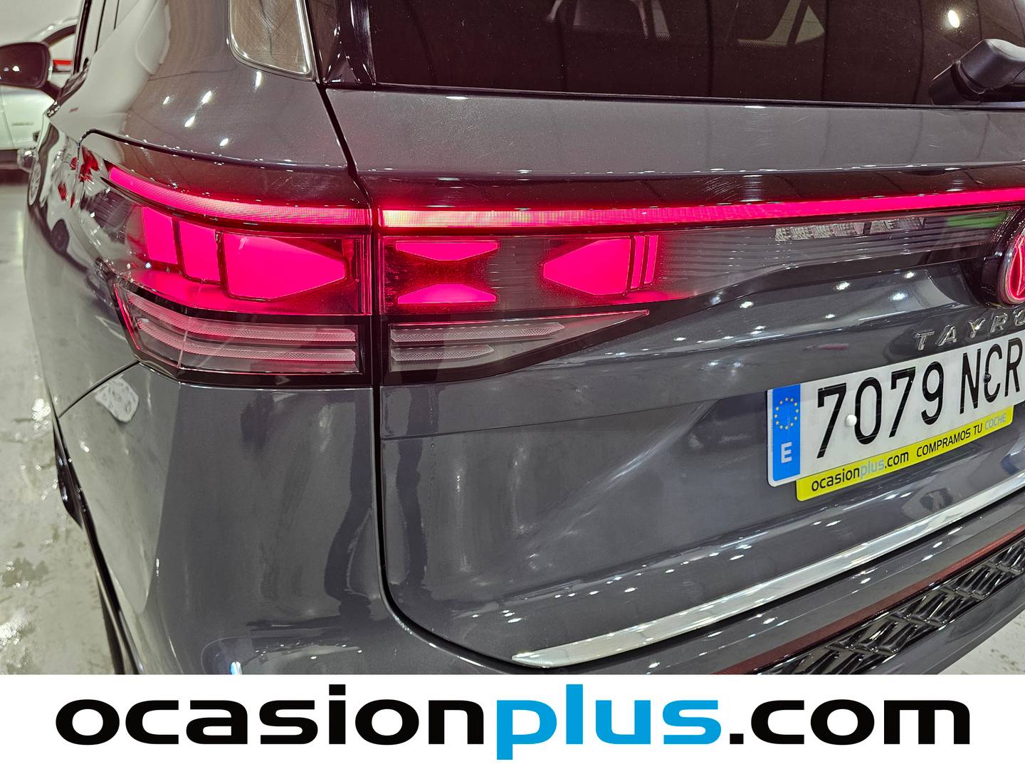 Volkswagen Tayron Volkswagen Tayron R-Line 1.5 eTSI (150 CV) DSG 7 PLAZAS seminuevo