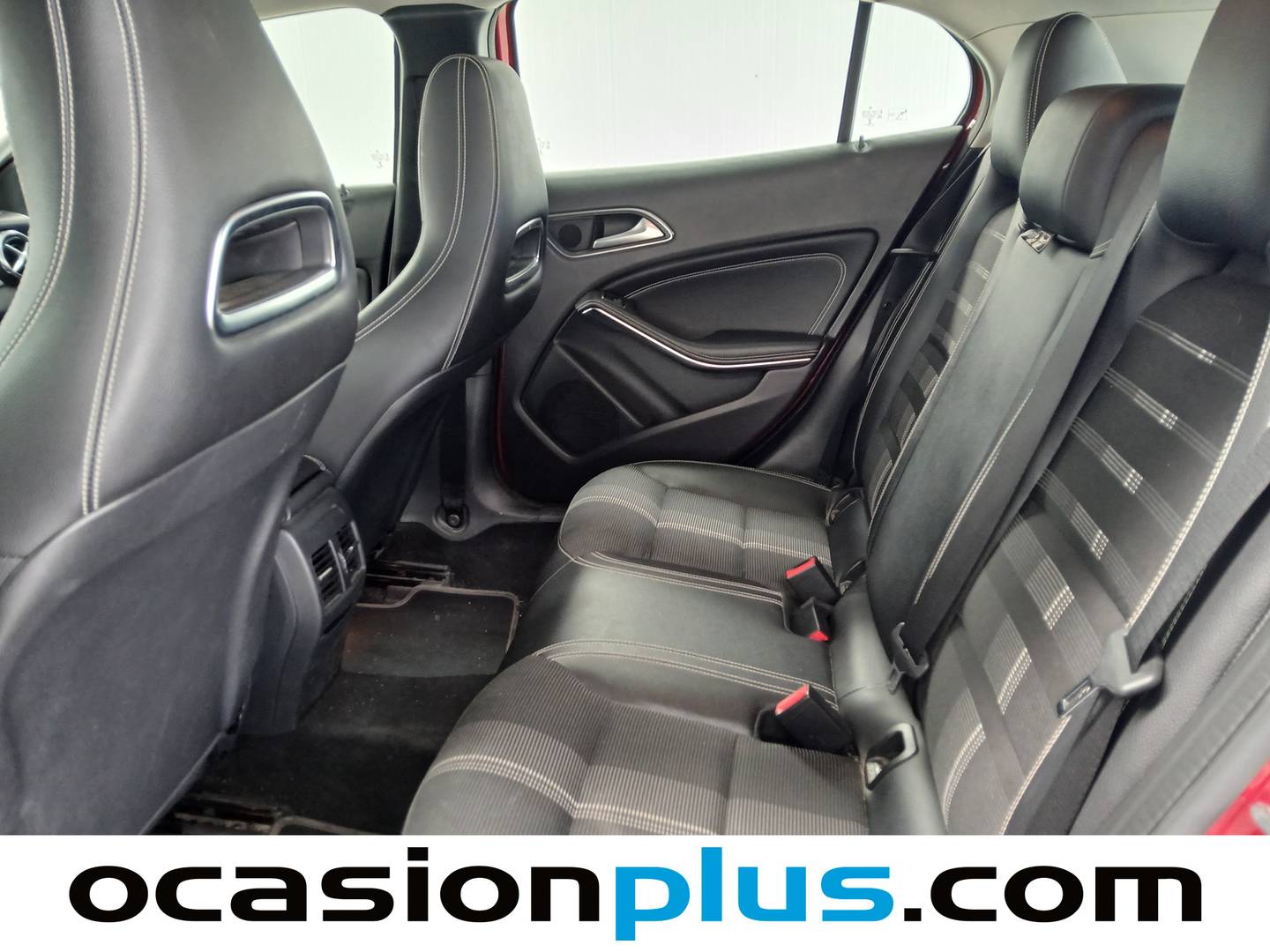 Foto asientos traseros Mercedes GLA Mercedes GLA GLA 200 d (136 CV)