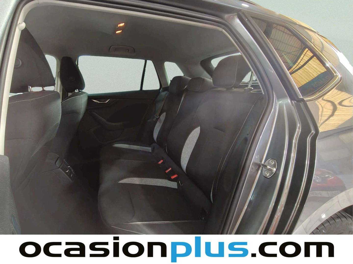 Foto asientos traseros Skoda Kamiq Skoda Kamiq 1.0 TSI Selection DSG (115 CV)