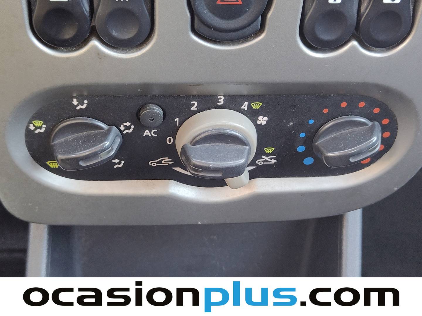 Extras y acabados del Dacia Logan Dacia Logan Ambiance 1.5 dCi (70 CV)