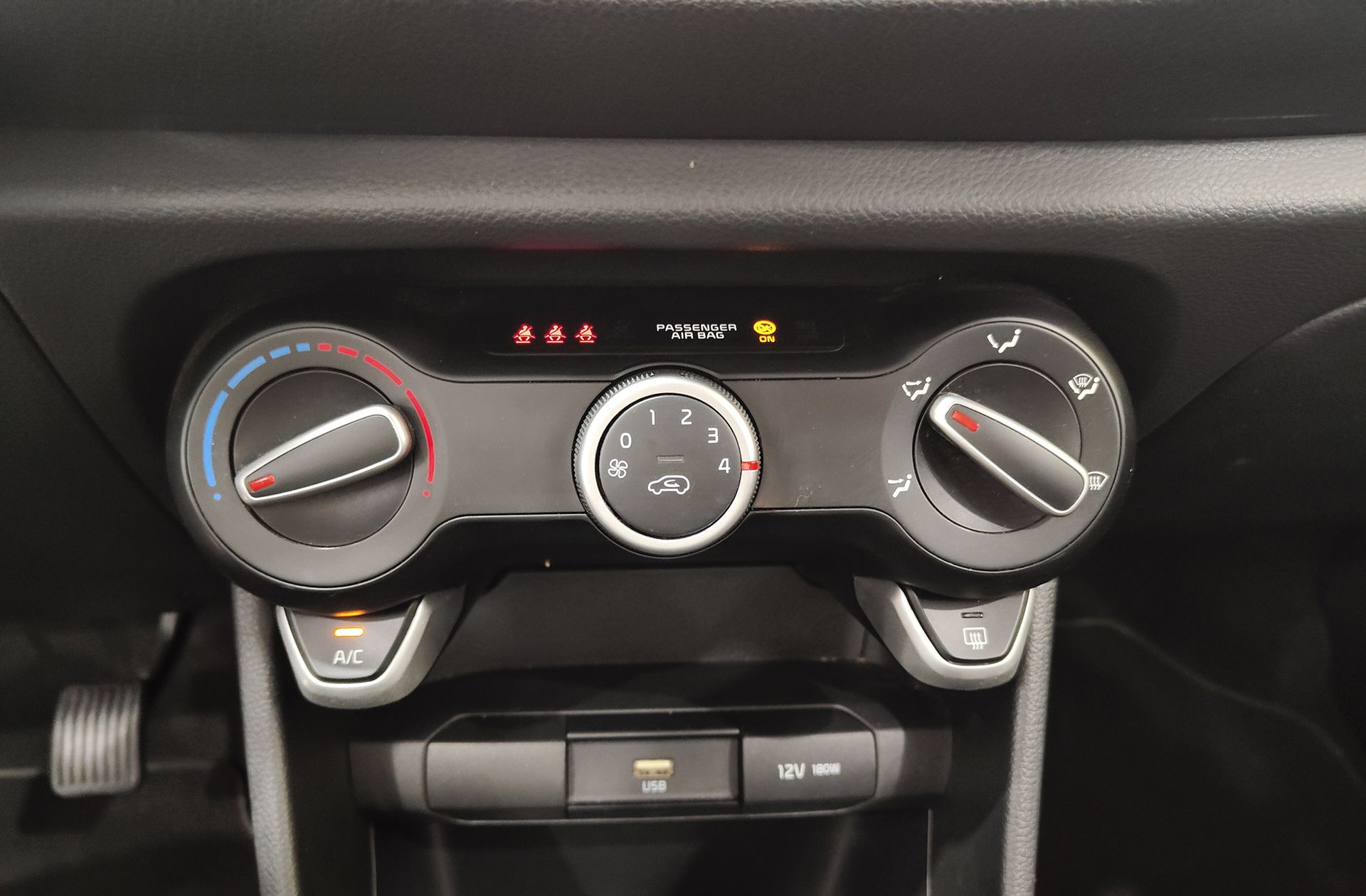 Kia Picanto 1.0 DPi Concept Pack Comfort - foto 31