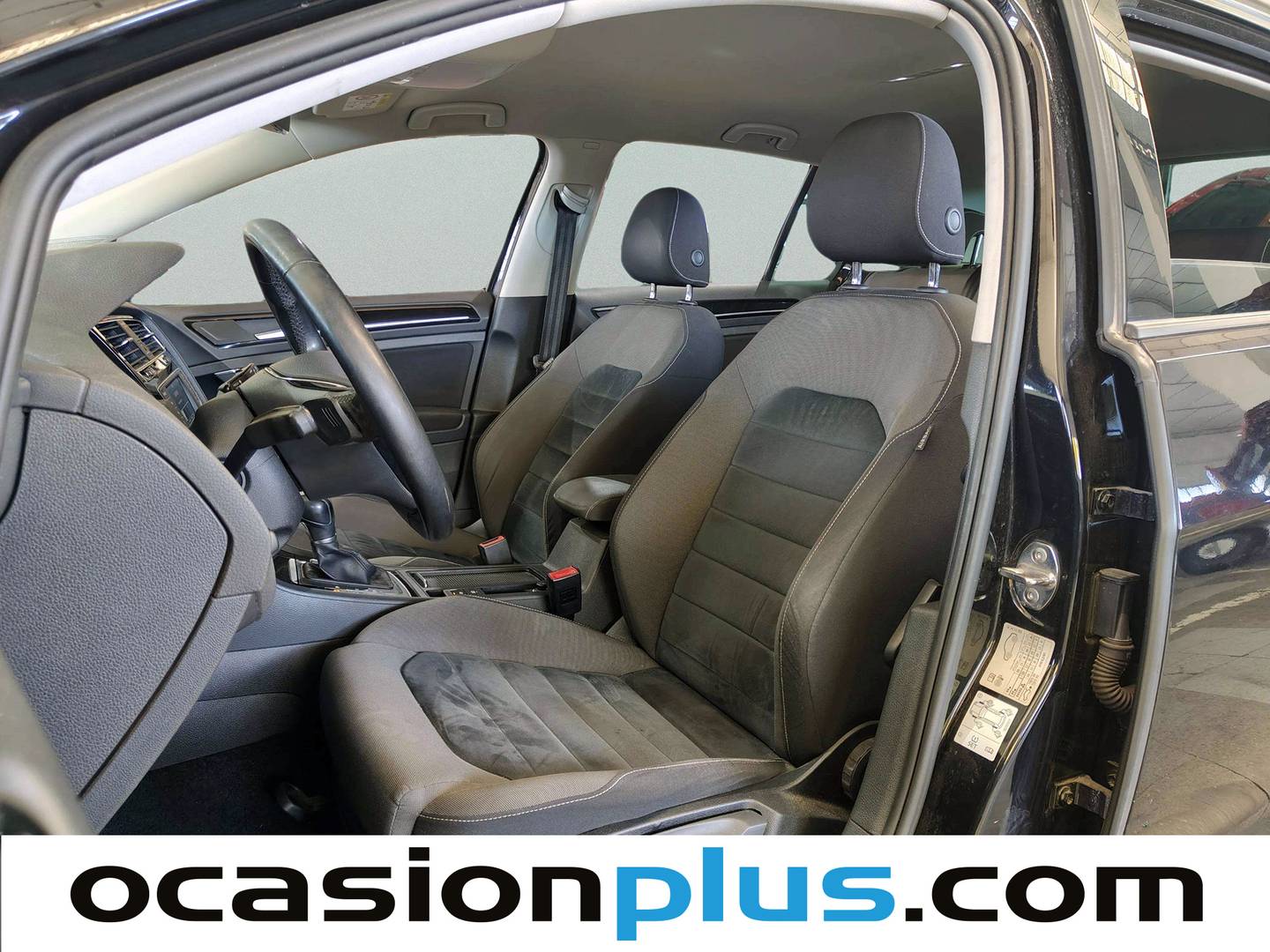 Foto asientos delanteros Volkswagen Golf Volkswagen Golf Sport 1.4 TSI ACT Tech BMT (150 CV) DSG Pack R-Line