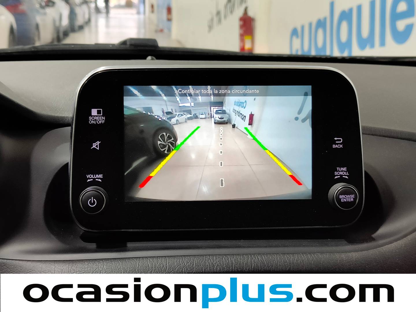 Extras y acabados del Fiat Tipo Fiat Tipo 1.3 Multijet Lounge (95 CV)