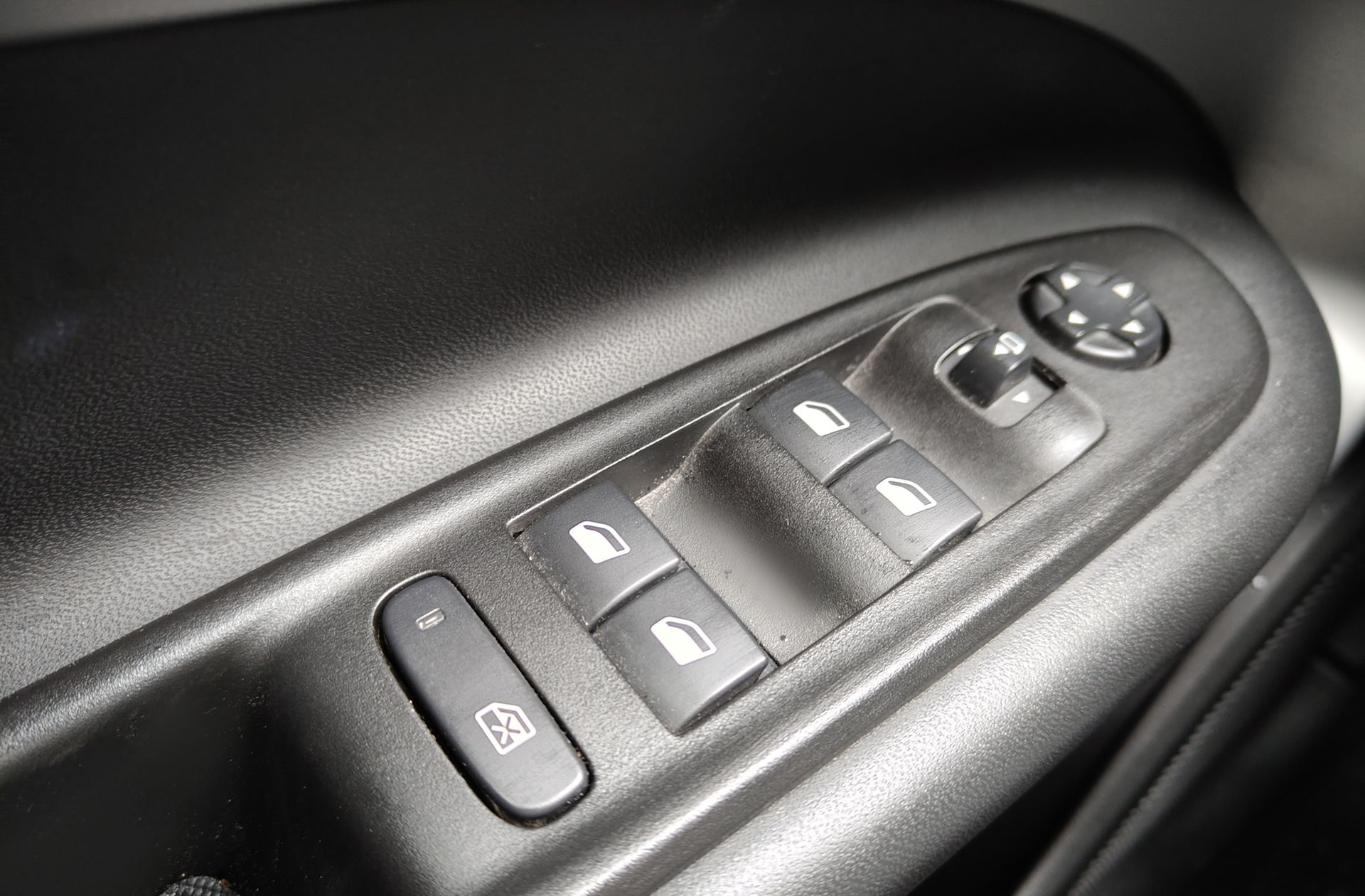 Jeep Avenger 1.2 G Summit - foto 41