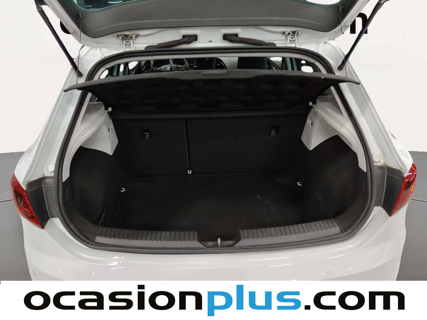 Fotos maletero Seat León Seat León 1.5 TSI S&S FR Edition Plus (150 CV)