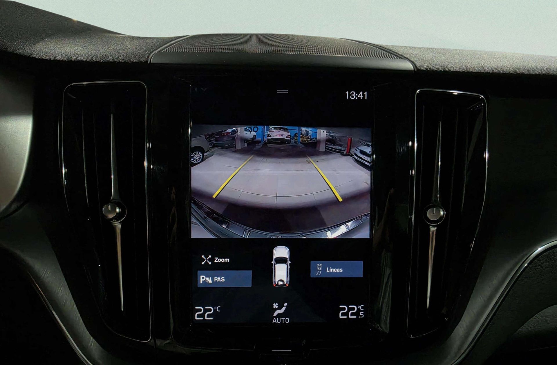 Volvo XC60 D4 Business Plus - foto 9