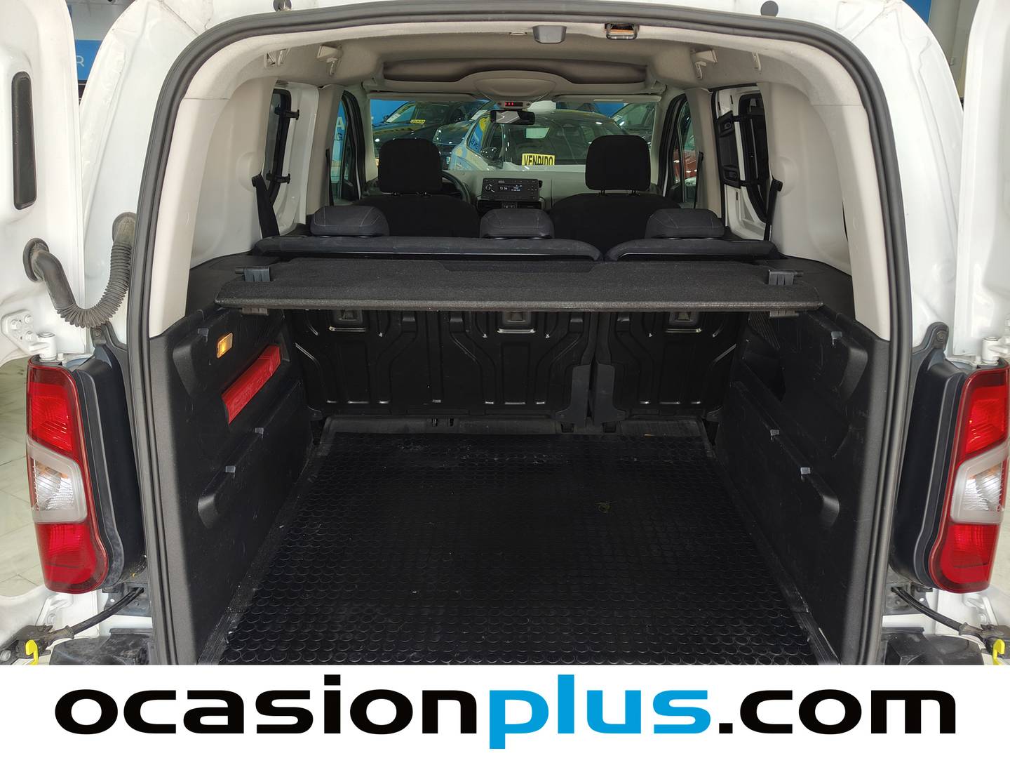 Foto asientos traseros Citroën Berlingo Citroën Berlingo Combi BlueHDi 100 Live Talla M (102 CV)