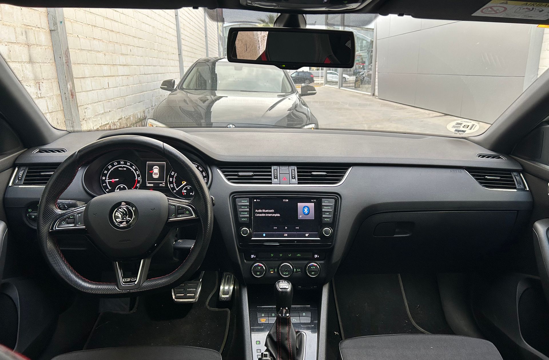 Škoda Octavia 2.0 TDI RS DSG - foto 6