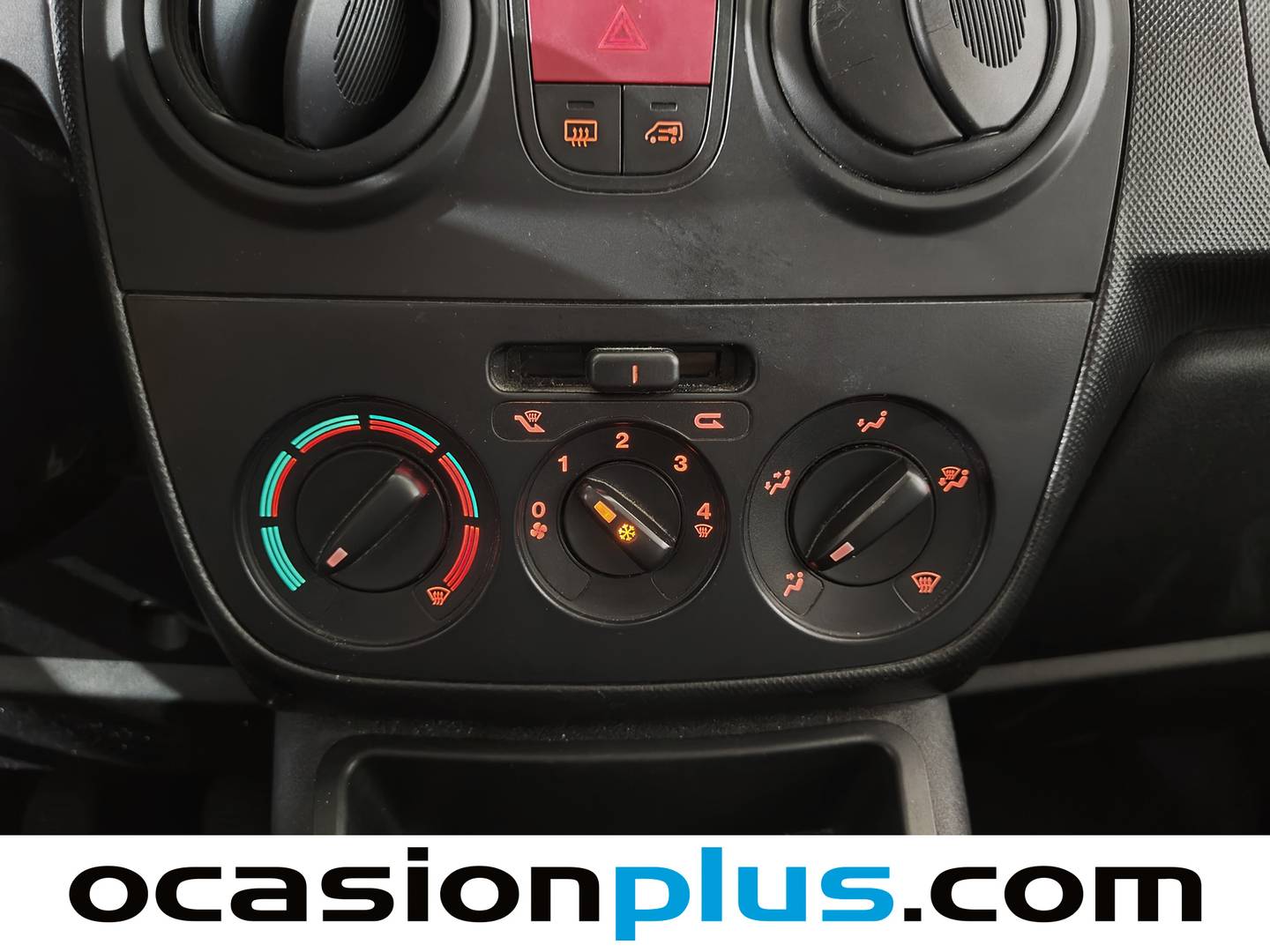 Extras del Fiat Fiorino Fiat Fiorino Cargo 1.3 Multijet SX N1 (95 CV)