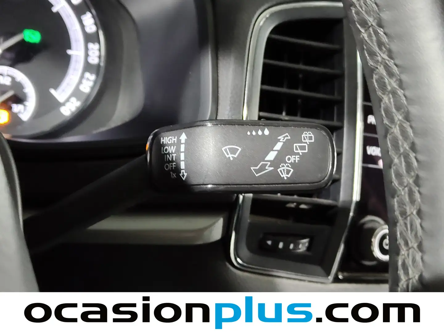 Foto Skoda Karoq Skoda Karoq 2.0 TDI Ambition 4X4 DSG (150 CV)