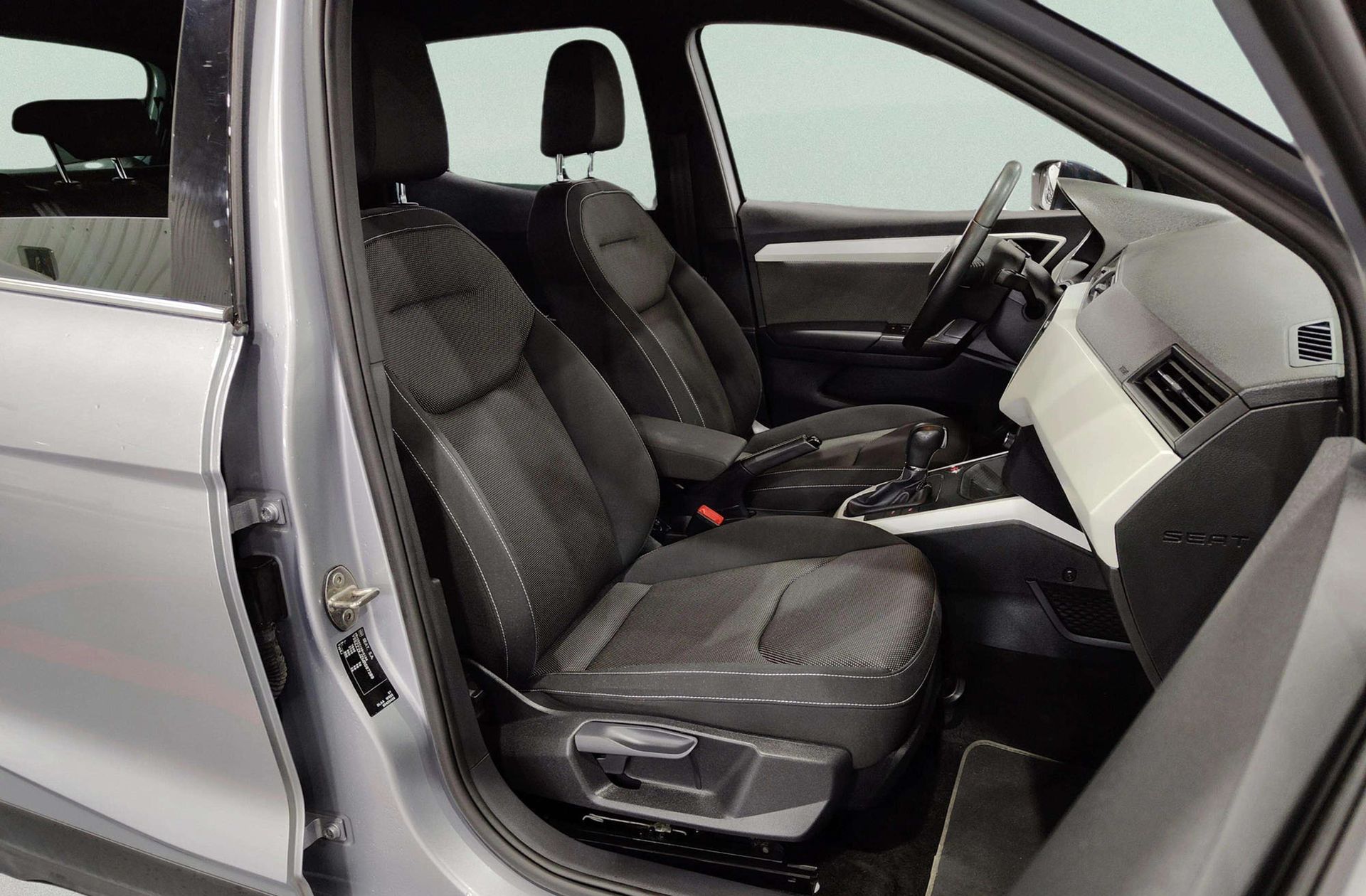 SEAT Arona 1.0 TSI Ecomotive Xcellence DSG - foto 20