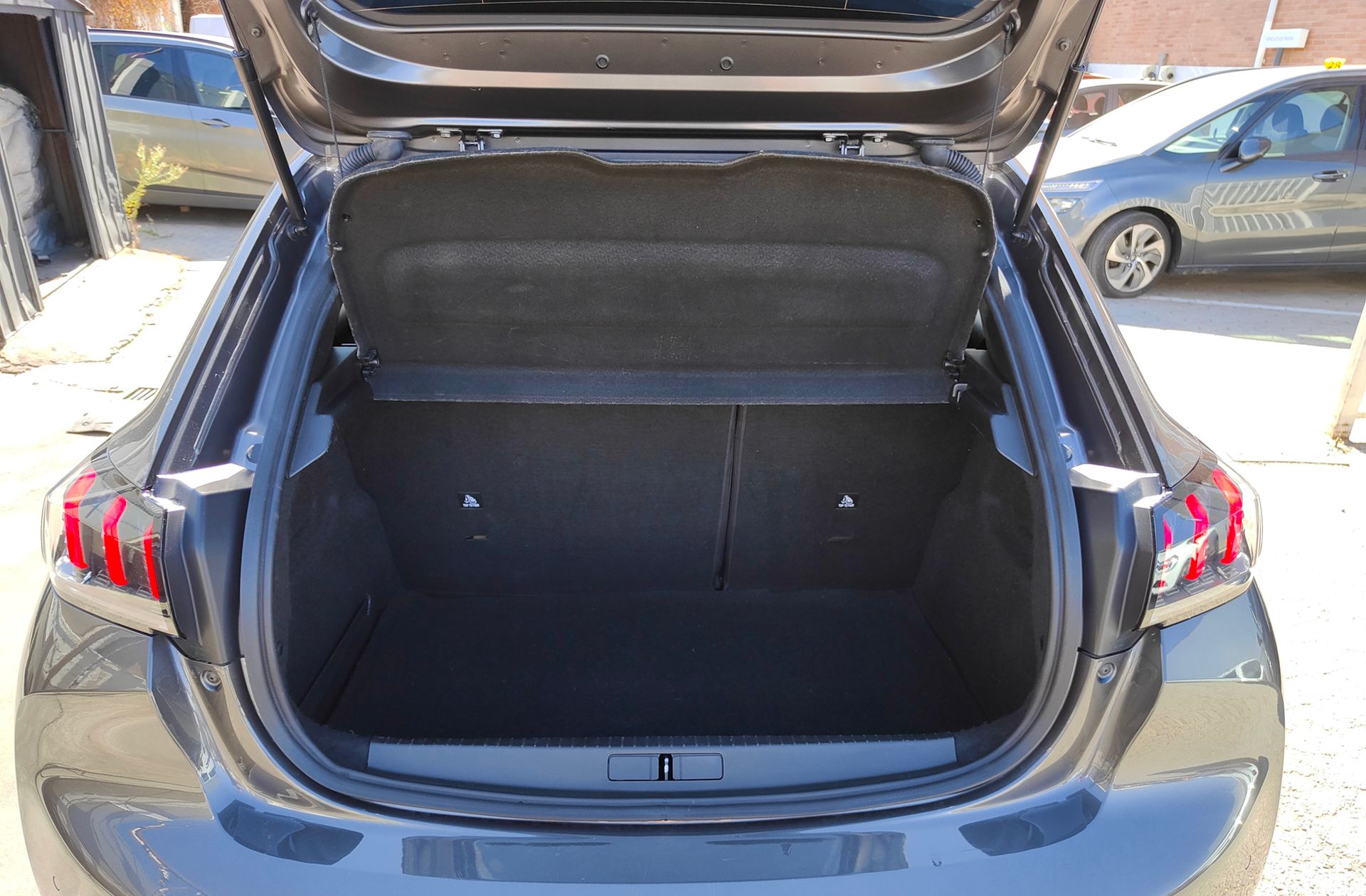 Peugeot 208 BlueHDi 100 Allure Pack - foto 16