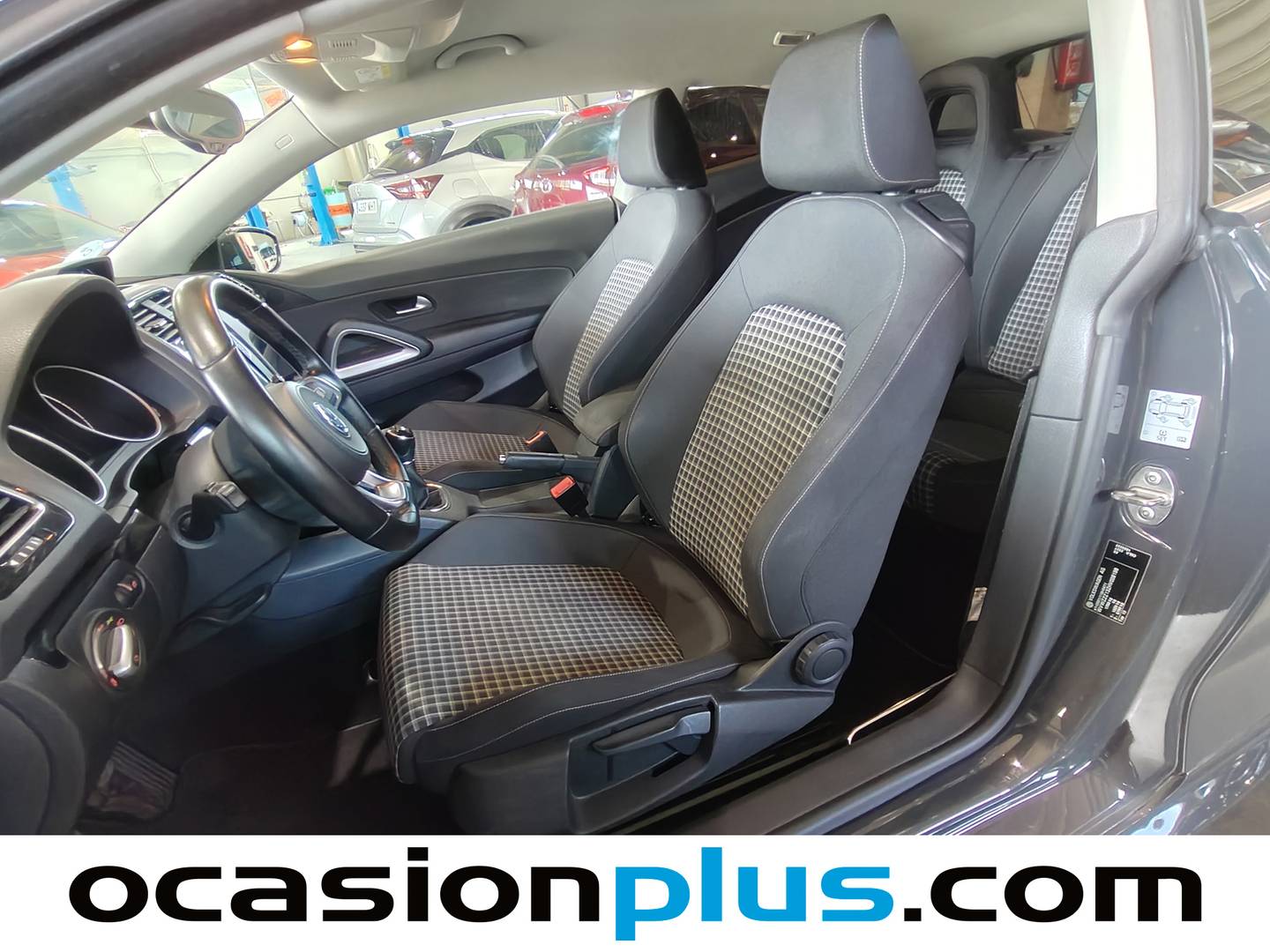 Foto Volkswagen Scirocco Volkswagen Scirocco Typhoon by R-Line 2.0 TSI BMT (180 CV)