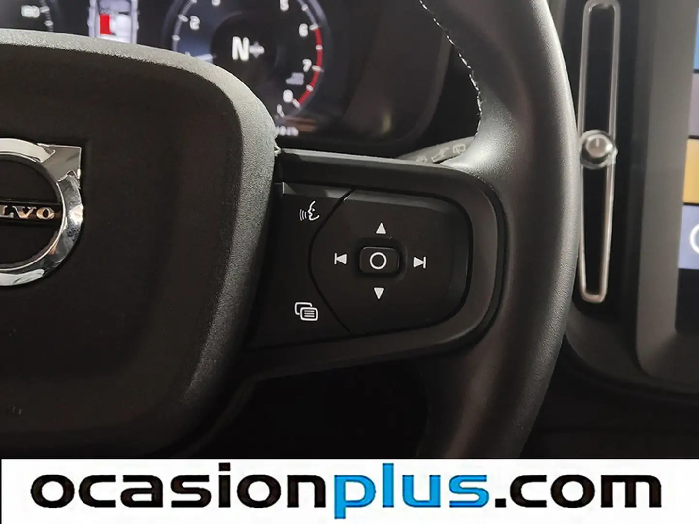 Foto Volvo XC40 Volvo XC40 T2 Essential (129 CV)